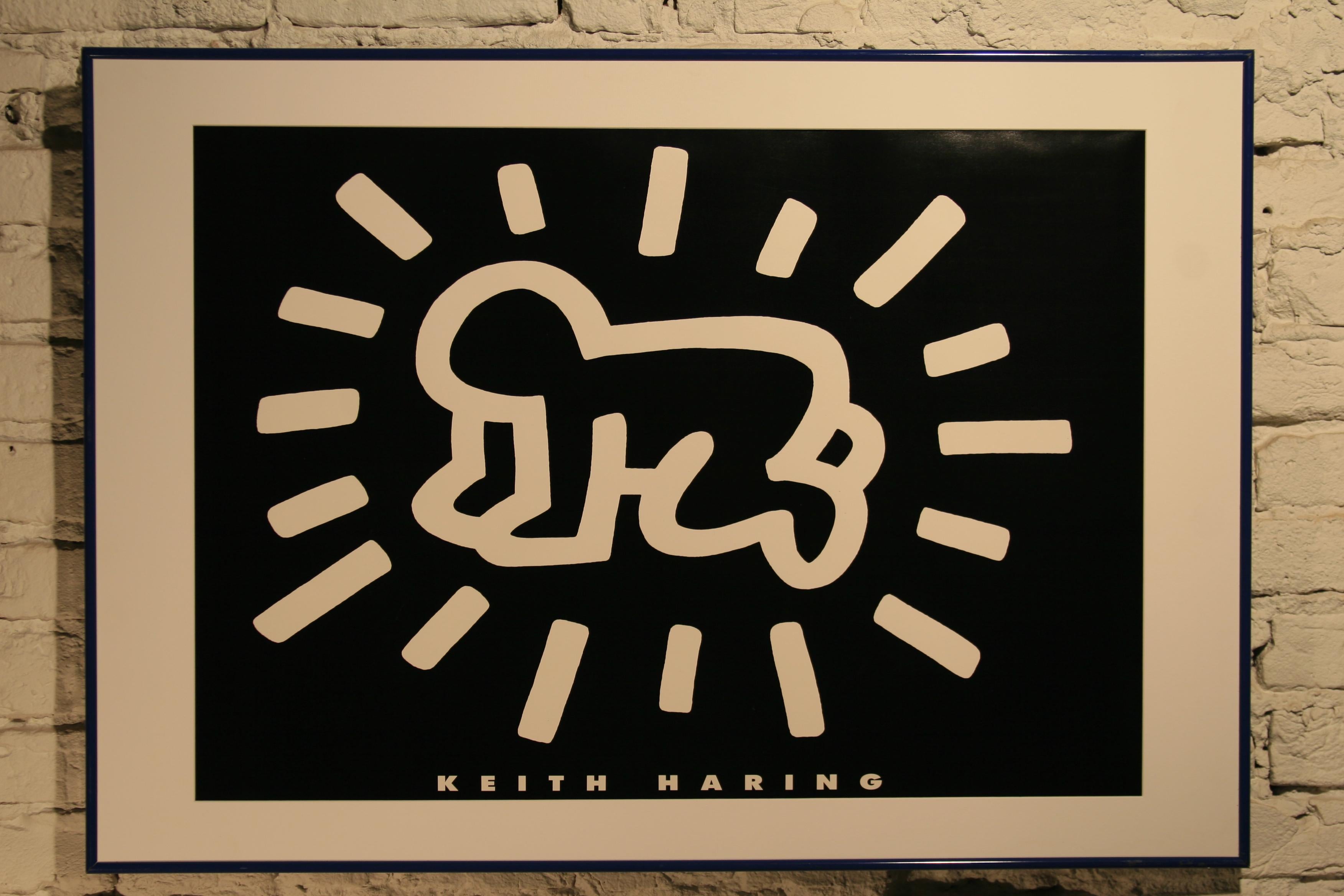Poster by Keith Haring (1958-1990) radiant baby from Icon Series
The poster offered is the original Keith Haring licensed product released in 1993. Authorized by the Estate of Keith Haring.
License and manufacturer's marks at the bottom of the