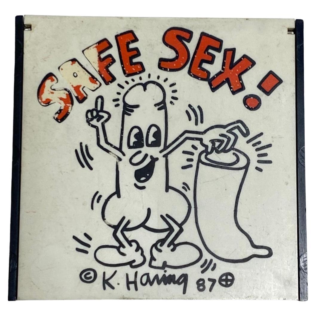 Seltener signierter NYC Pop Shop Safe Sex Condom Carrying Clip auf Etui 1987 von Keith Haring