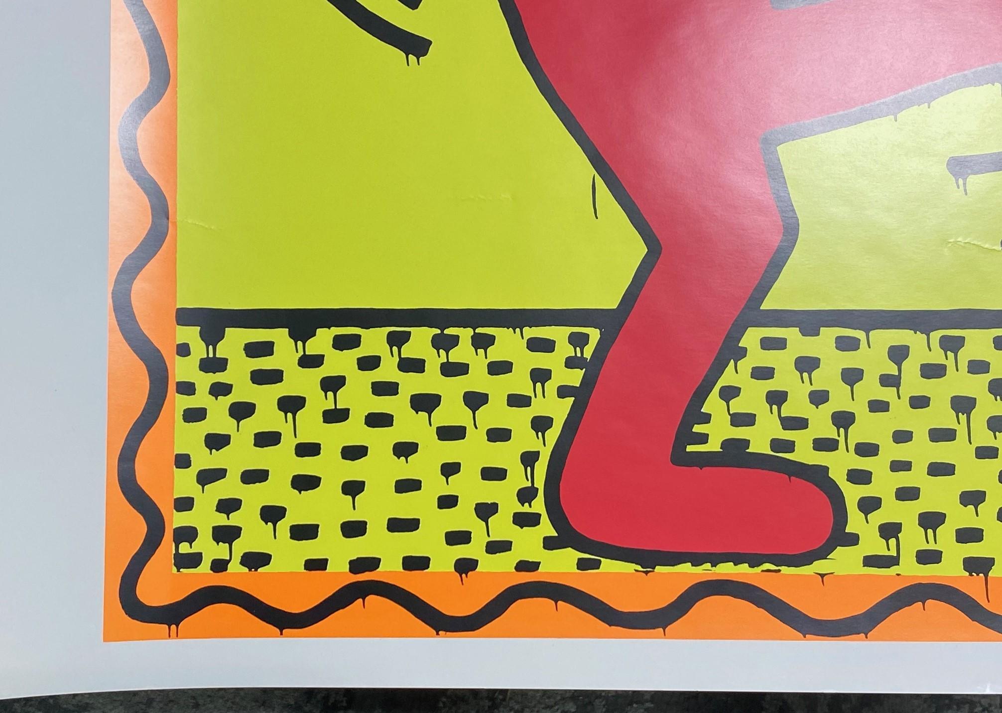 Affiche d'art pop shop new-yorkais vintage Keith Haring, dansant des chiens Wolves, 1991 en vente 2
