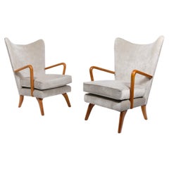 Pair of Mid-Century English Design Cream Armchairs c.1950s