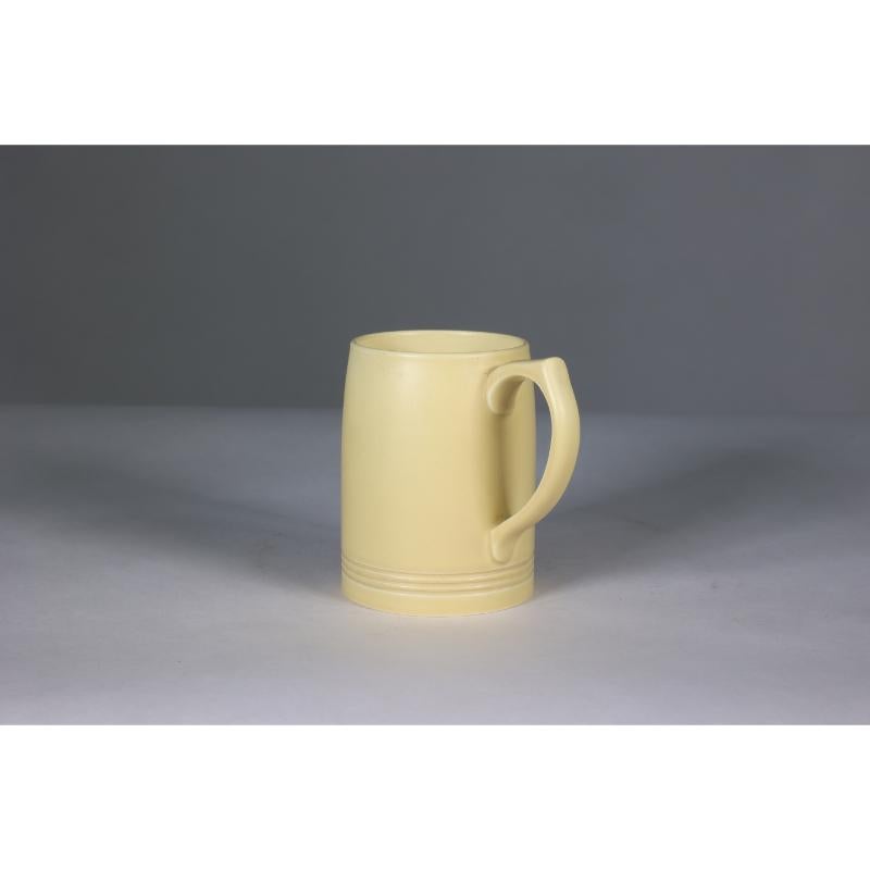Keith Murray for Wedgwood. A rare complete and original set of six lemonade mugs For Sale 5