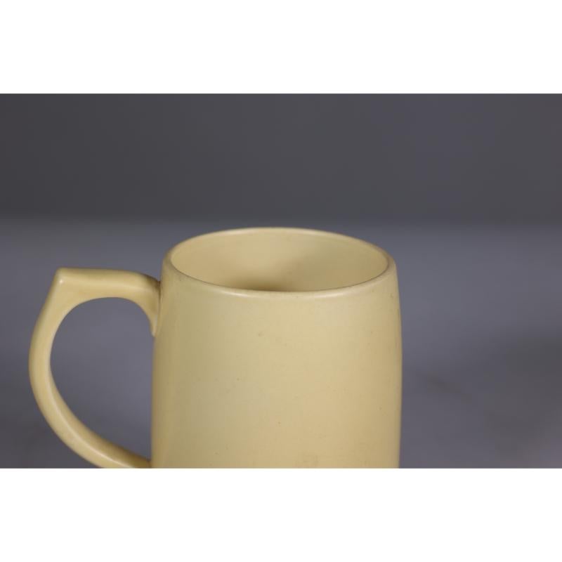 Keith Murray for Wedgwood. A rare complete and original set of six lemonade mugs For Sale 8