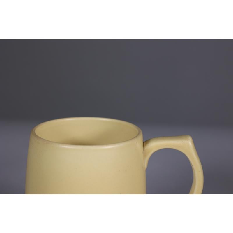 Keith Murray for Wedgwood. A rare complete and original set of six lemonade mugs For Sale 11