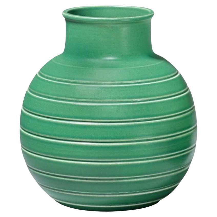 Keith Murray Vase in Mattgrün, Design 3801 für Wedgwood