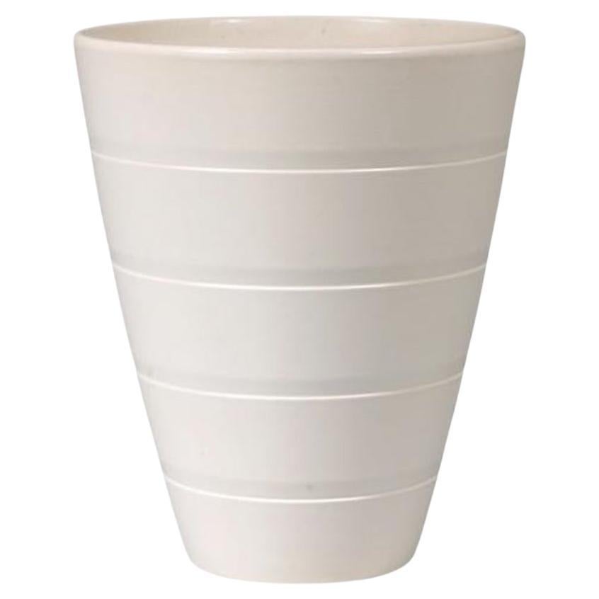 Vaso Keith Murray in pietra di luna, design 3842 per Wedgwood