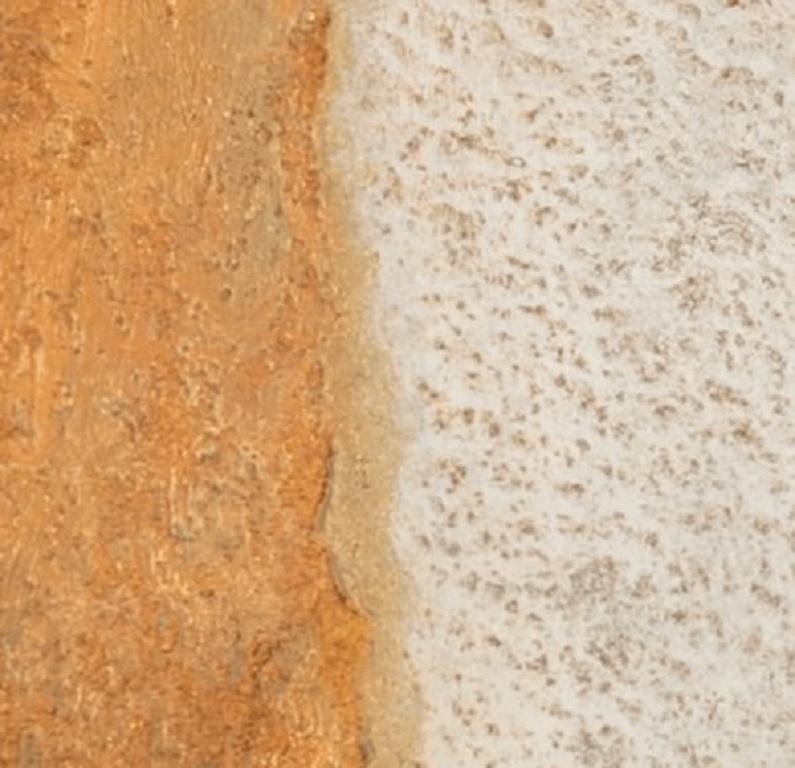 Estuario, pittura astratta orizzontale con olio, sabbia e collage su tavola, 2006 - Abstract Painting Beige di Keith Purser