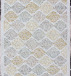 Keivan Woven Arts All-Over Diamond Scandinavian Rug in Hi-Low 3' x 5'