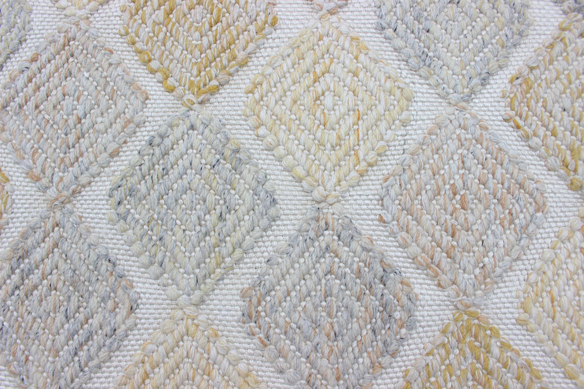 XXIe siècle et contemporain Tapis scandinave Keivan Woven Arts All-Over Diamond en très bon état  3' x 5' en vente