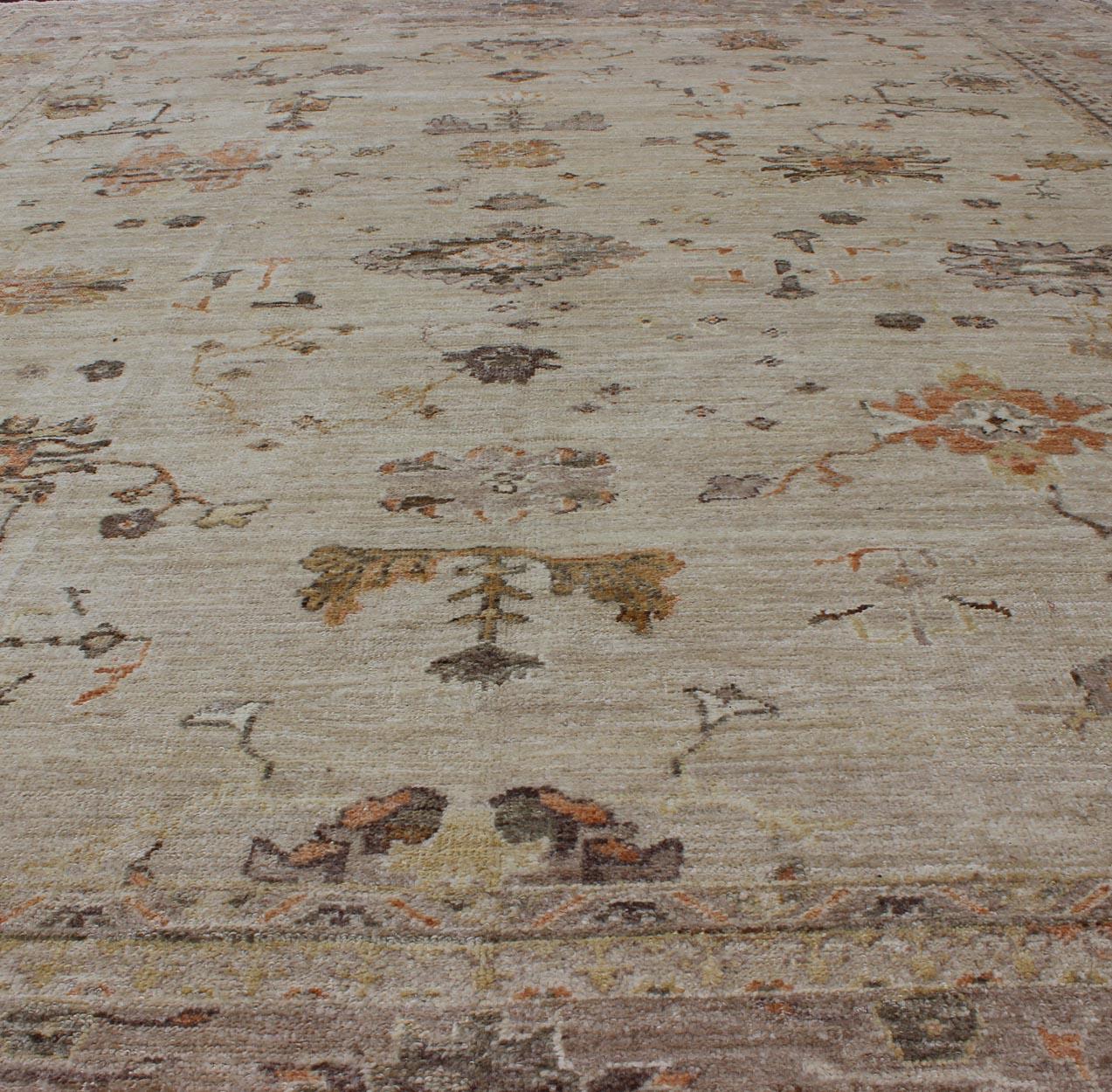 Keivan Woven Arts Türkischer Oushak-Teppich aus Angora in neutralen Tönen   11' 6 x 14 '9 im Zustand „Hervorragend“ im Angebot in Atlanta, GA