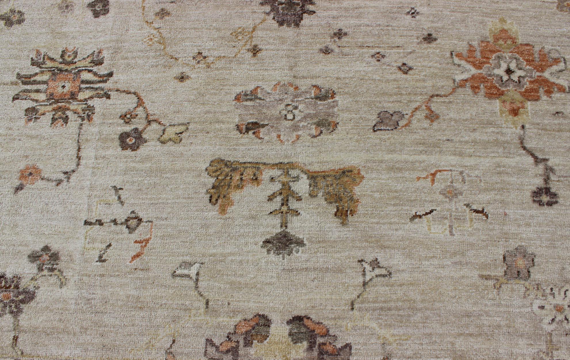 Keivan Woven Arts Türkischer Oushak-Teppich aus Angora in neutralen Tönen   11' 6 x 14 '9 im Angebot 2