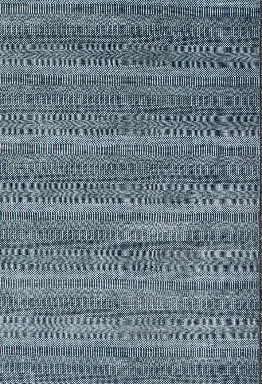 Indian Keivan Woven Arts Fine Weave Modern Rug With Transitional Design  For Sale