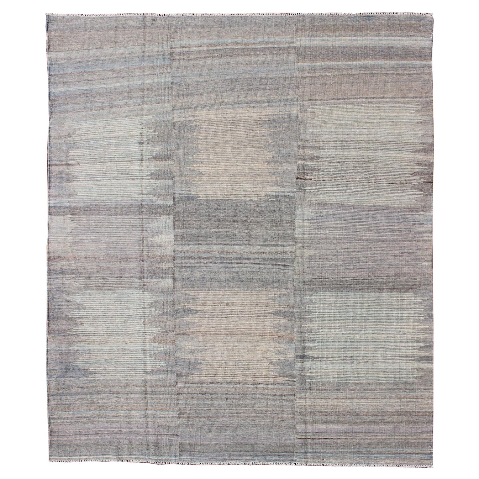 Keivan Woven Arts Rug & Kilim afgano a tessitura piatta con design moderno in vendita