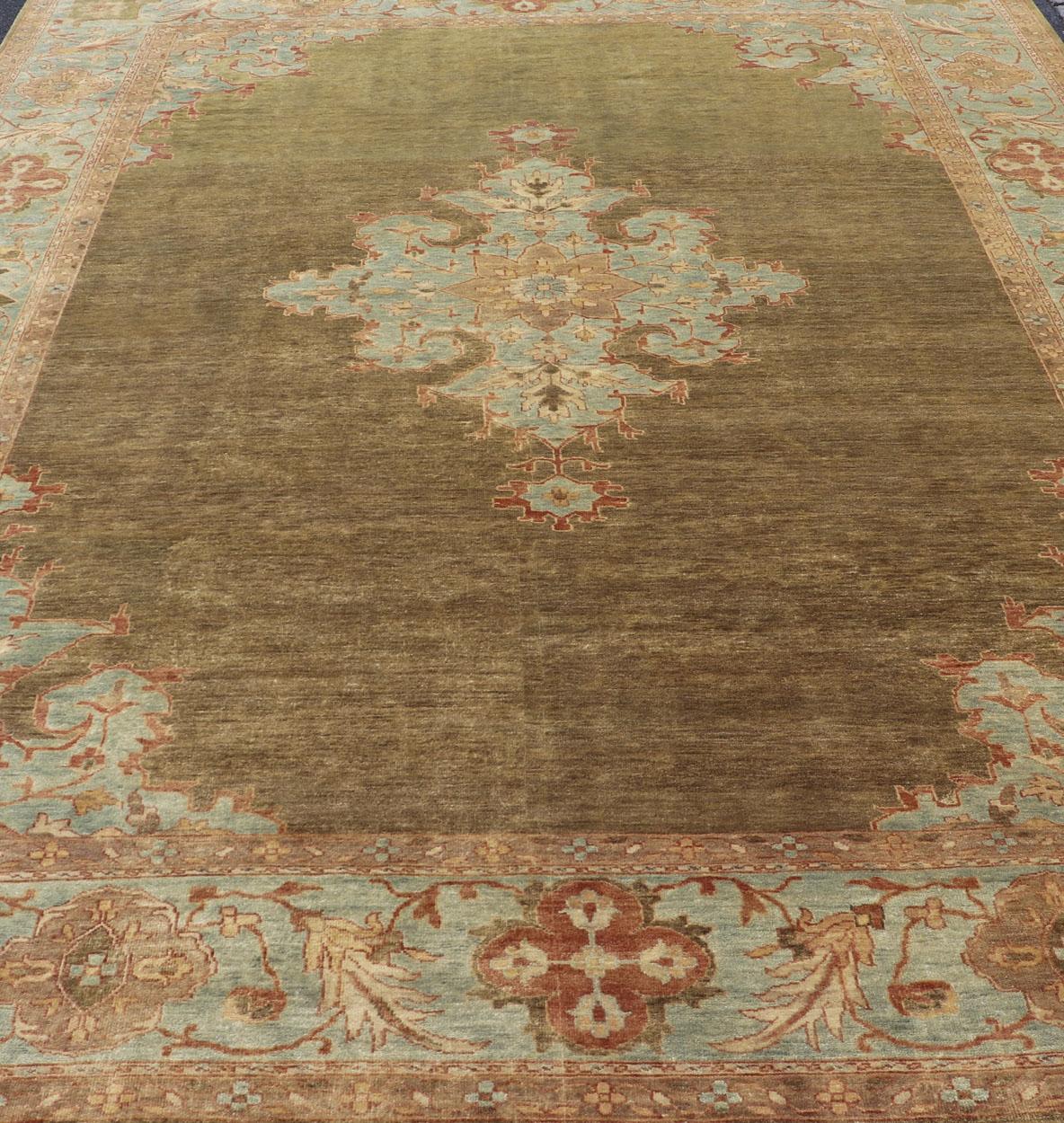 Tappeto Keivan Woven Arts con medaglione verde e blu di Oushak  9'10 x 14'2 in vendita 6