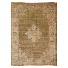 Keivan Woven Arts Oushak-Teppich mit grünem und blauem Medaillon  9'10 x 14'2