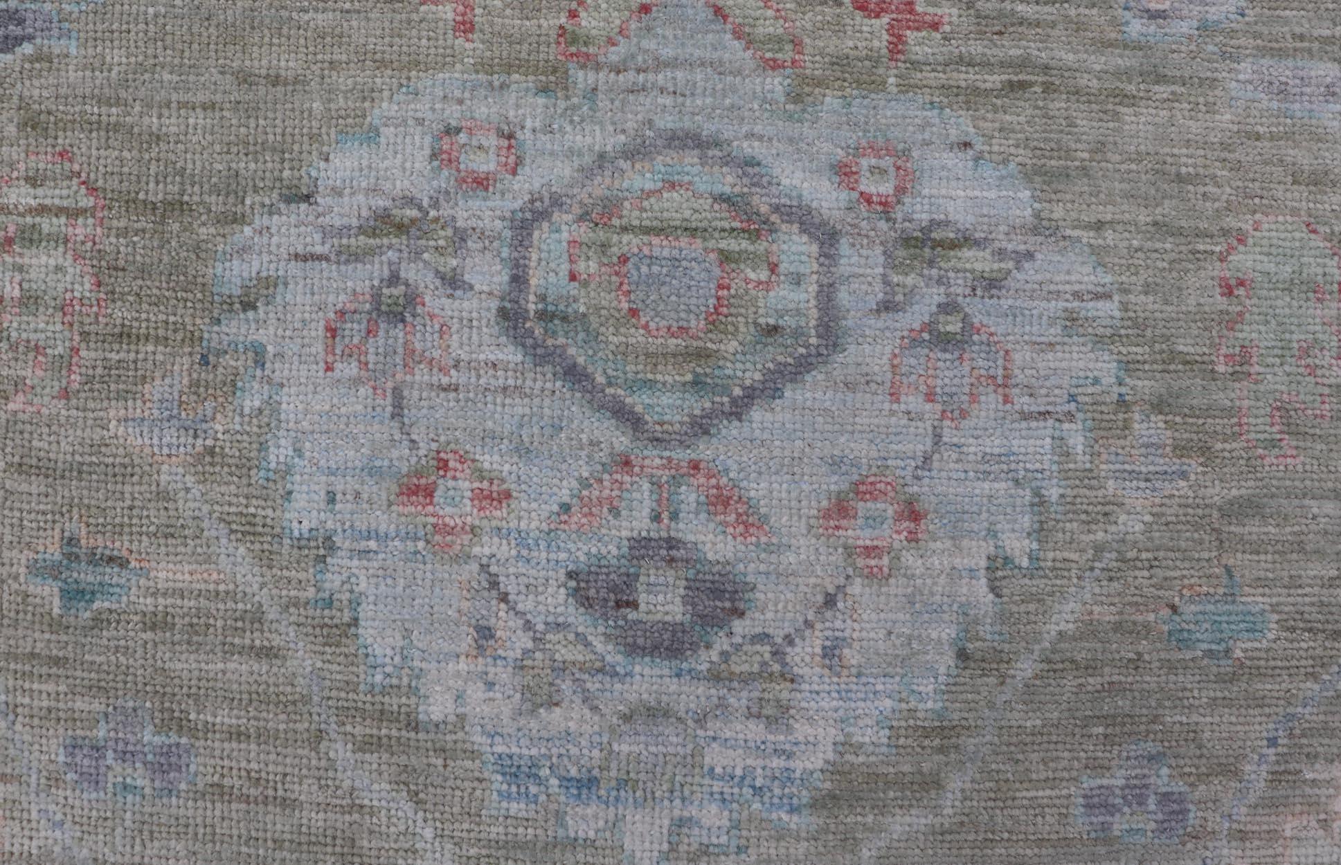 Keivan Woven Arts Hand-Knotted Transitional Neutral Oushak Rug 9'1 x 12'0 For Sale 4