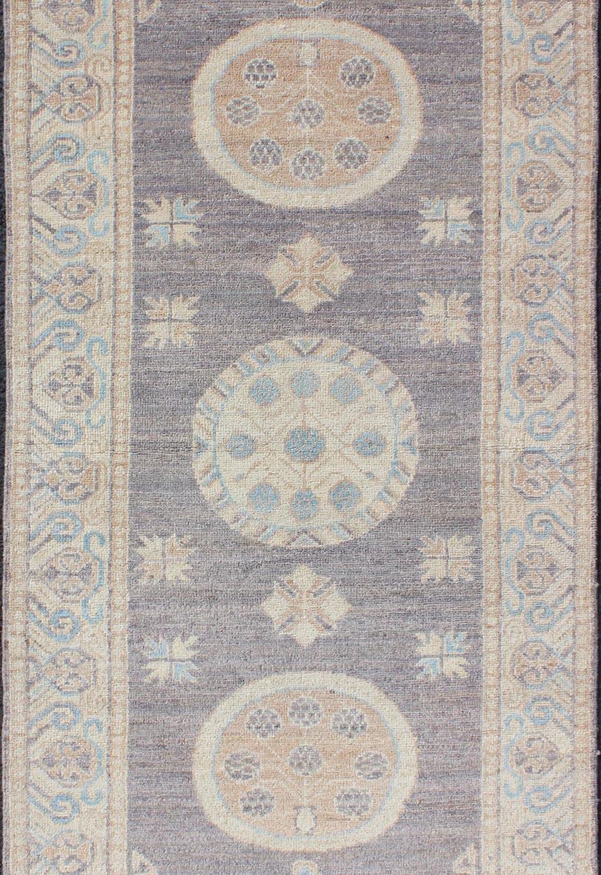 Keivan Woven Arts Khotan Design Runner with Geometric-Circle Medallion Pattern In Excellent Condition For Sale In Atlanta, GA