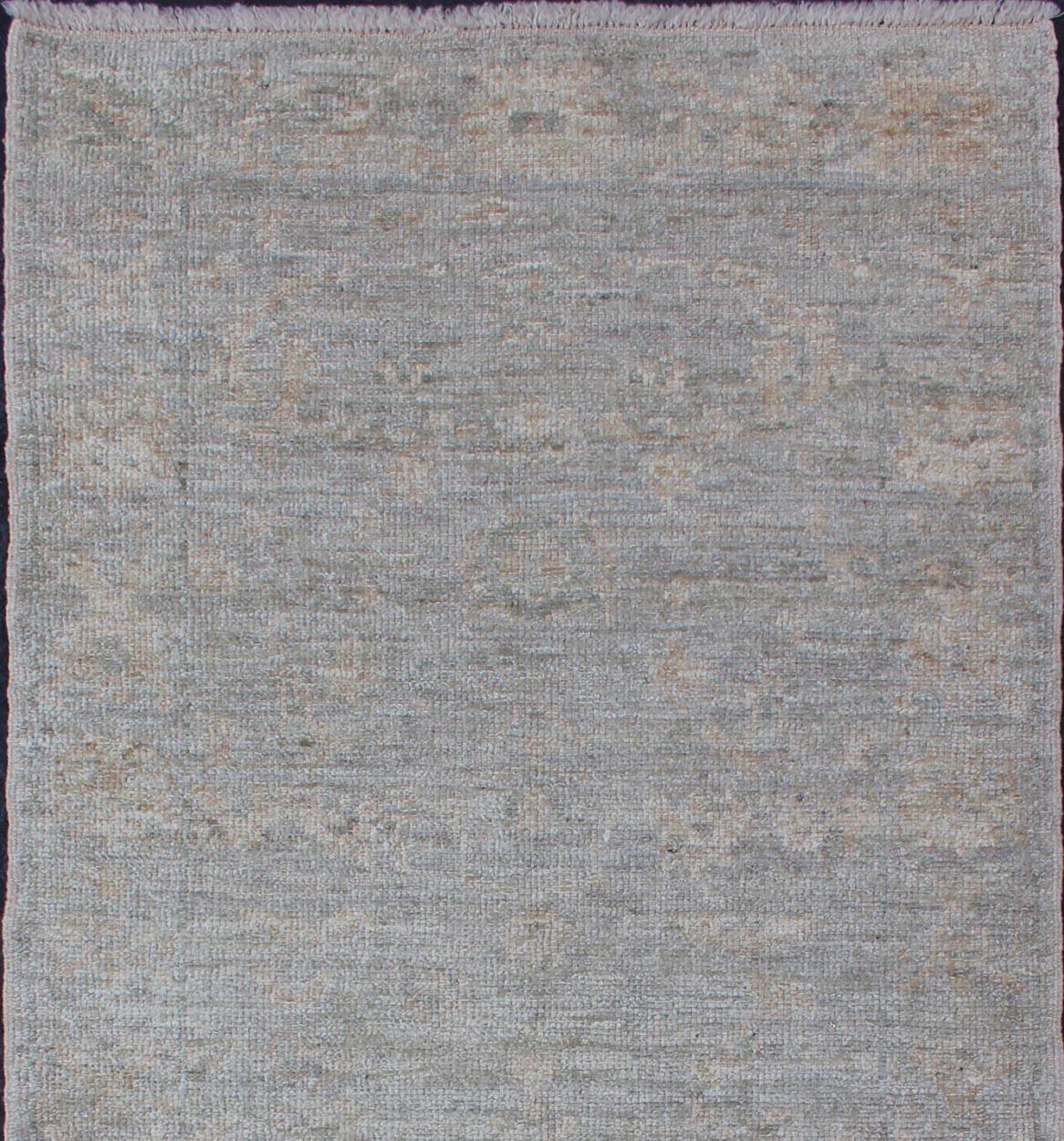 XXI secolo e contemporaneo Tappeto Keivan Woven Arts in angora turca Oushak 2'10