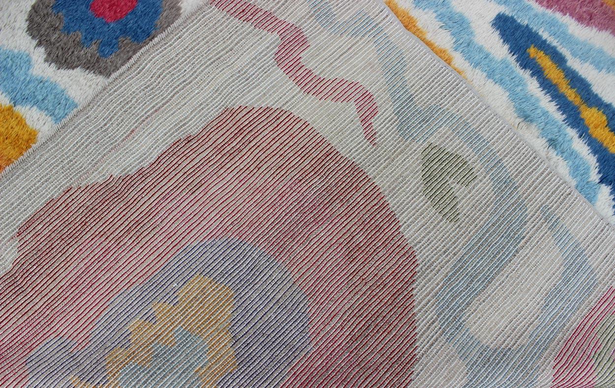 Keivan Woven Arts, türkischer Tulu-Teppich mit leuchtender Farbpalette (Türkisch) im Angebot