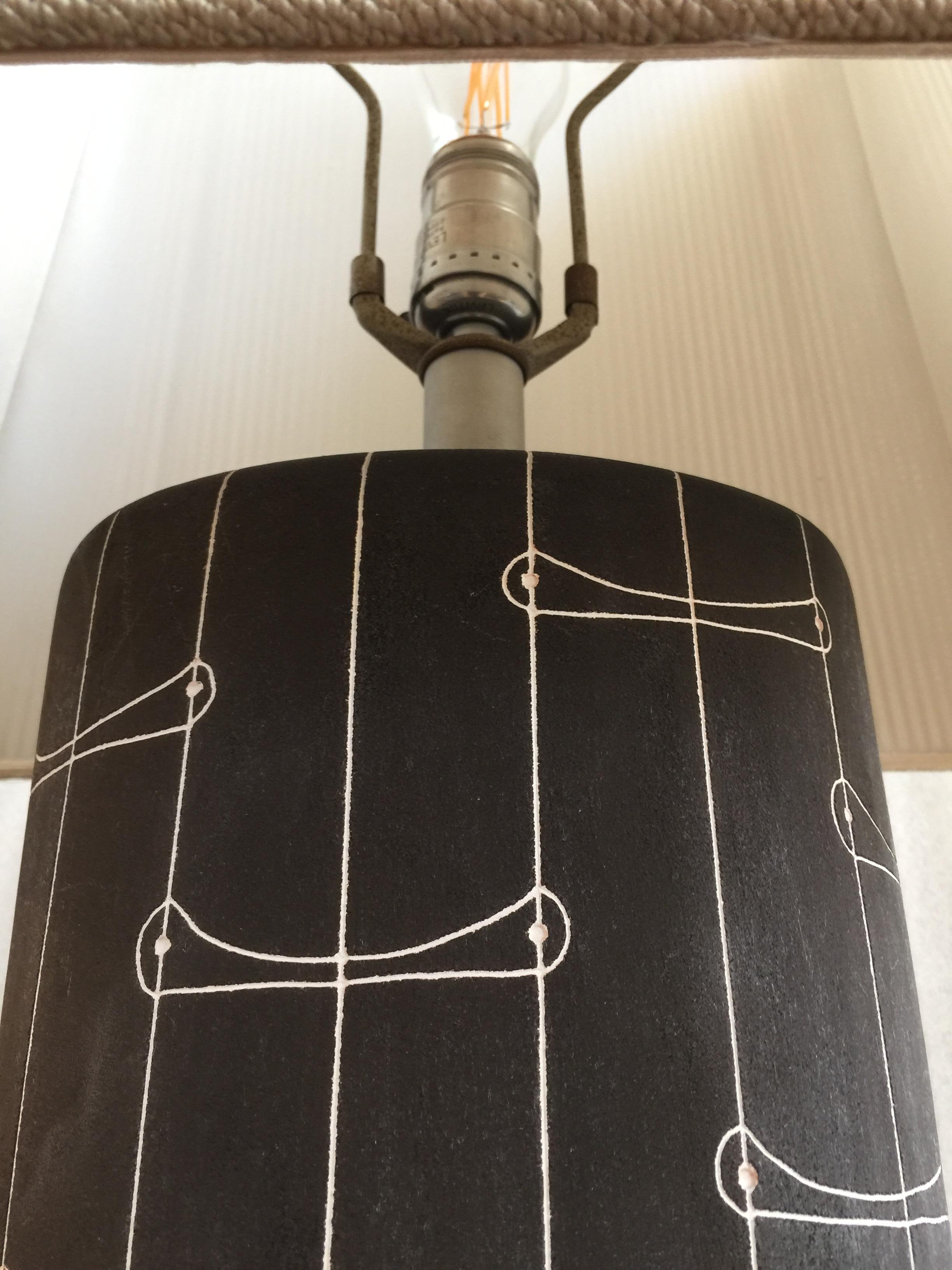 Kelby Midcentury Ceramic Table Lamp, Signed For Sale 2