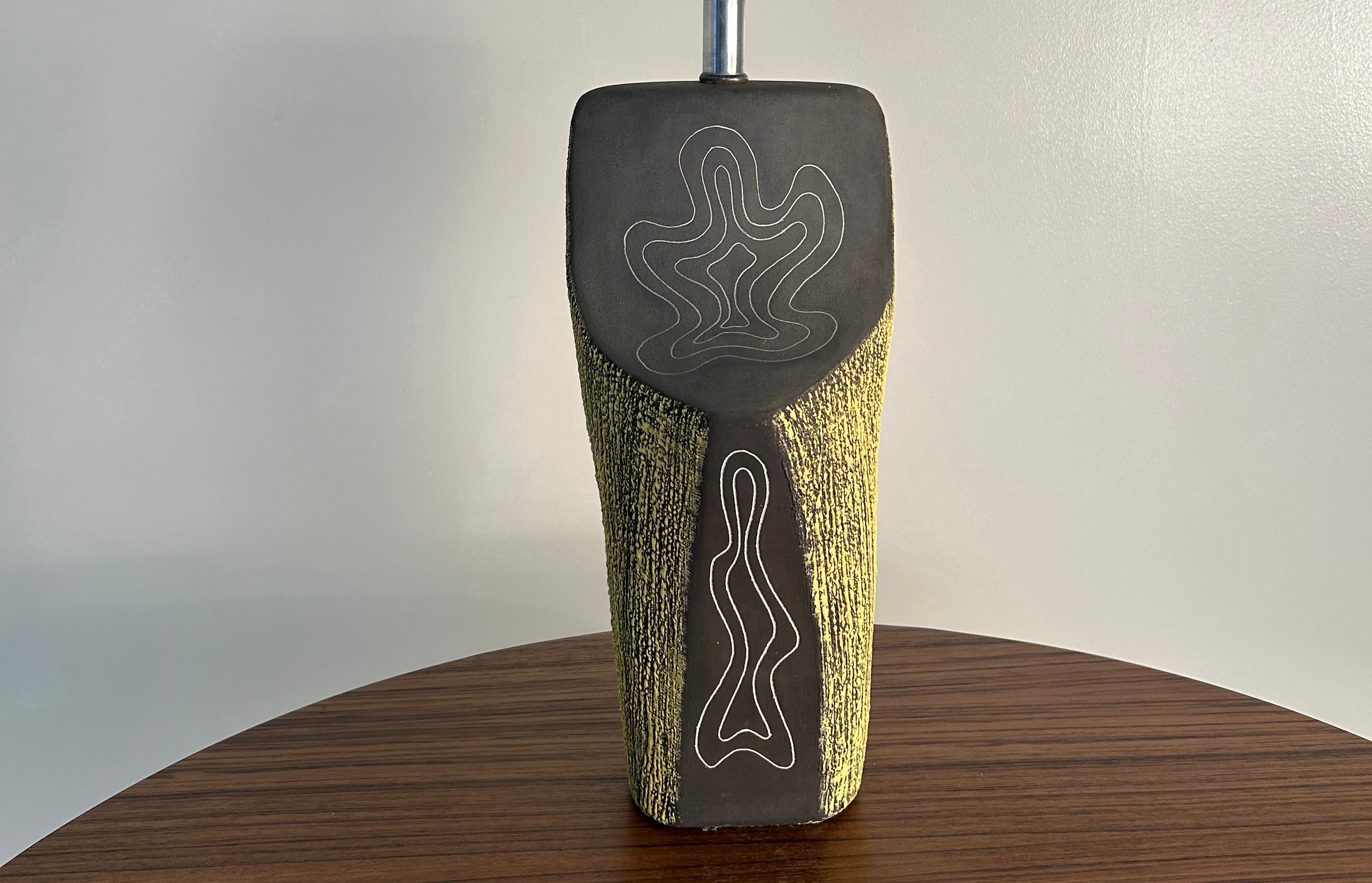 Kelby Table Lamp abstract design For Sale 4