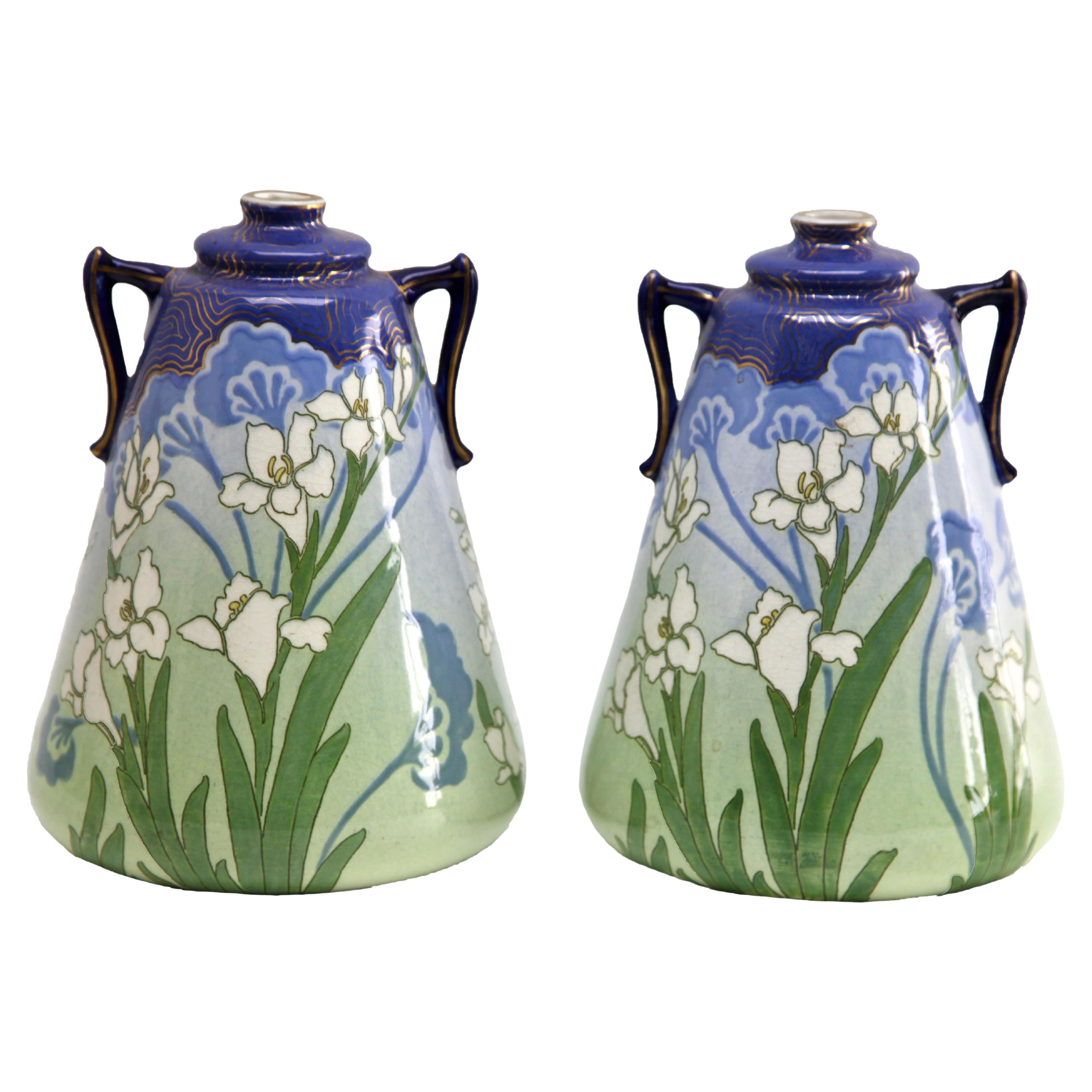 Keller & Guerin-L Luneville  Paire de vases signés KG Luneville France NE France en vente