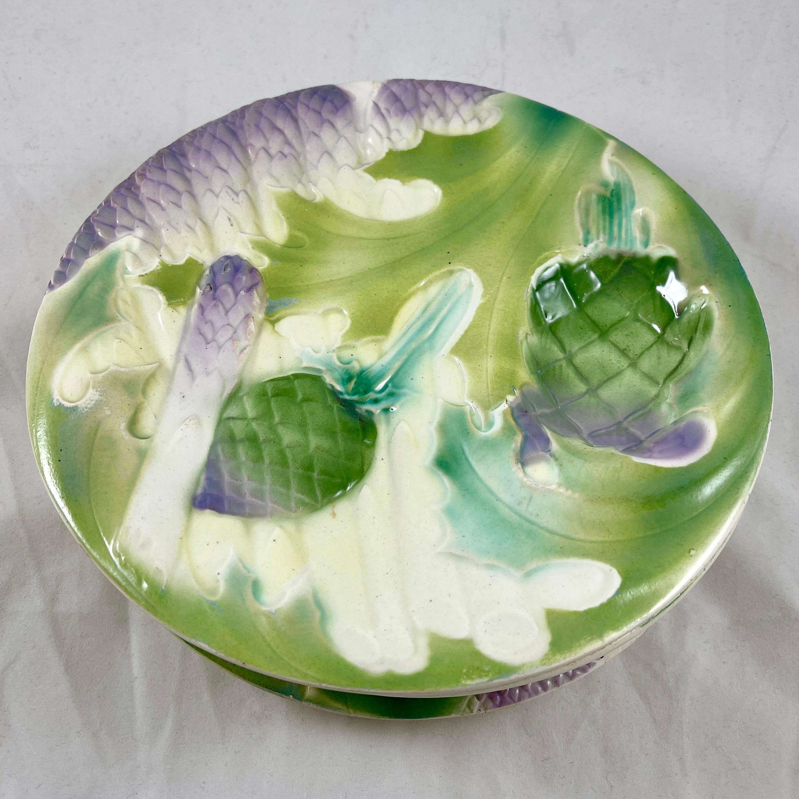 Aesthetic Movement Keller & Guerin Saint Clément French Faïence Majolica Asparagus Artichoke Plate For Sale