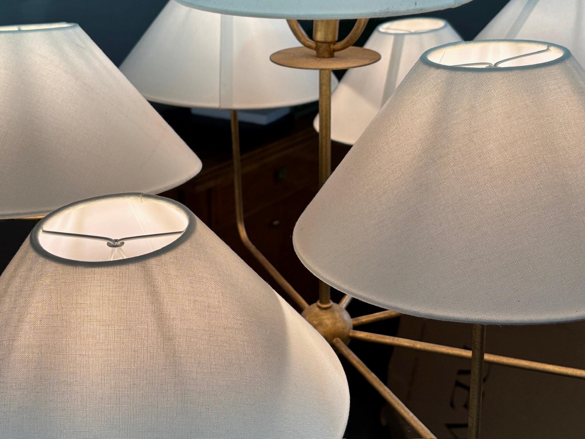 Kelley 9 Shade Chandelier by Visual Comfort Acero en venta