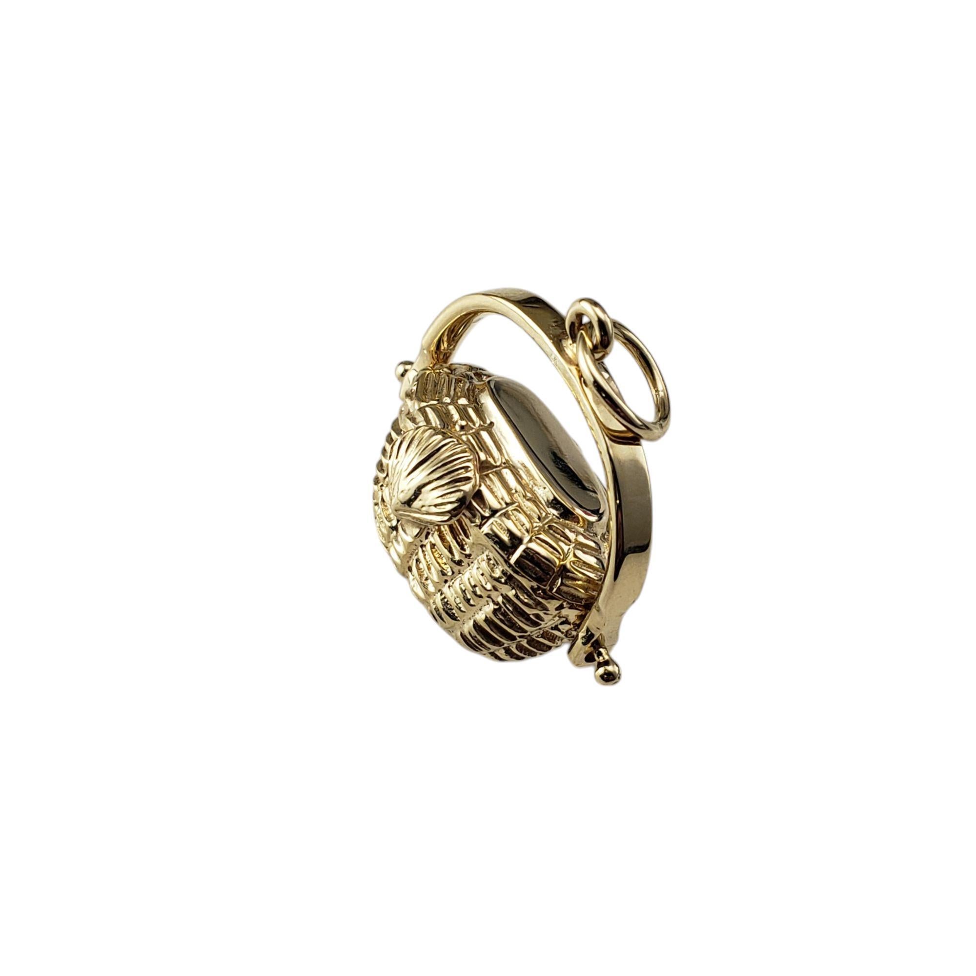 How do I authenticate a Nantucket basket?