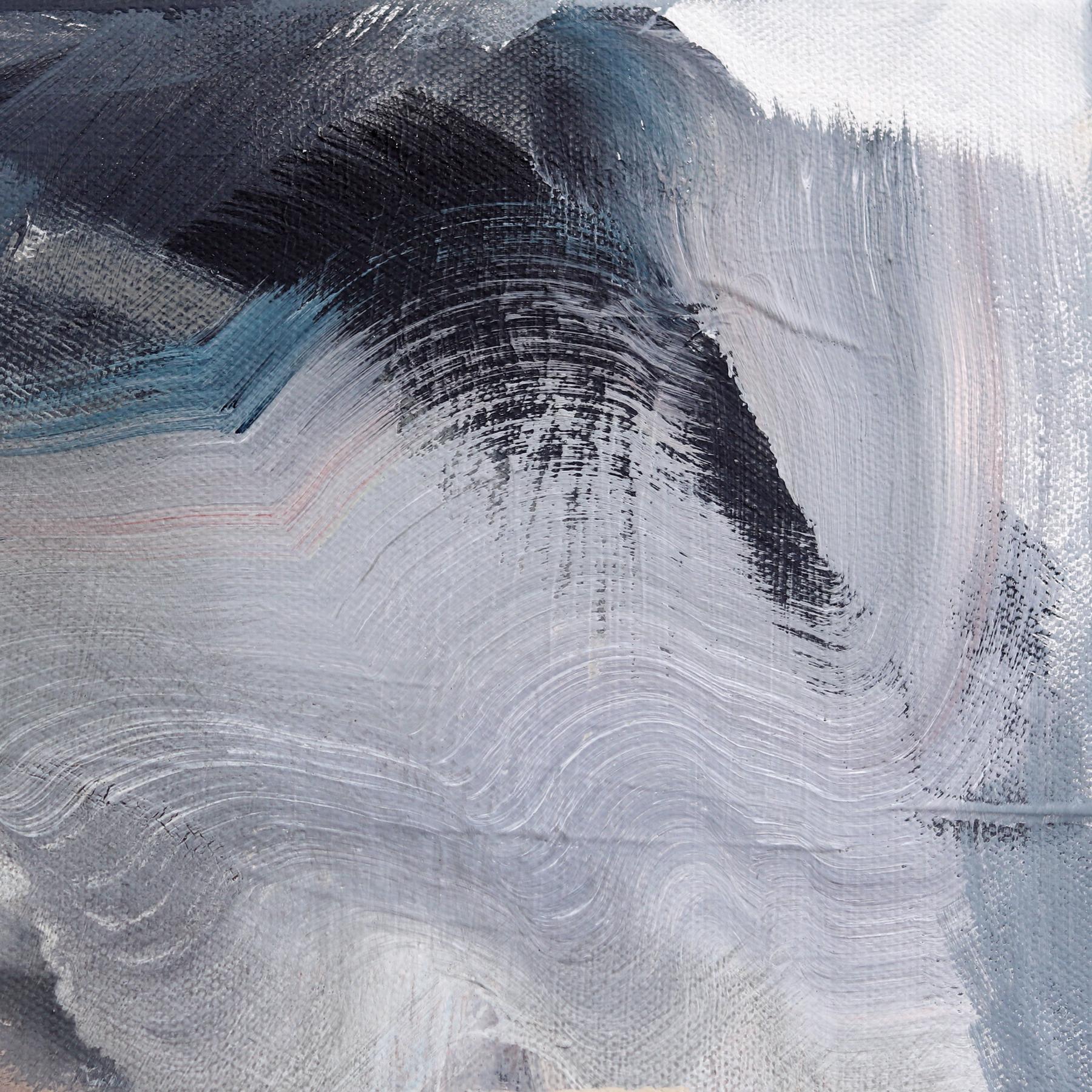 La artista Kellie Newsome, residente en Georgia, está especializada en bodegones dinámicos y abstractos. Su estilo expresivo hace hincapié en la estructura de las líneas, creando cuadros vibrantes que celebran los detalles intrincados. Aplicando