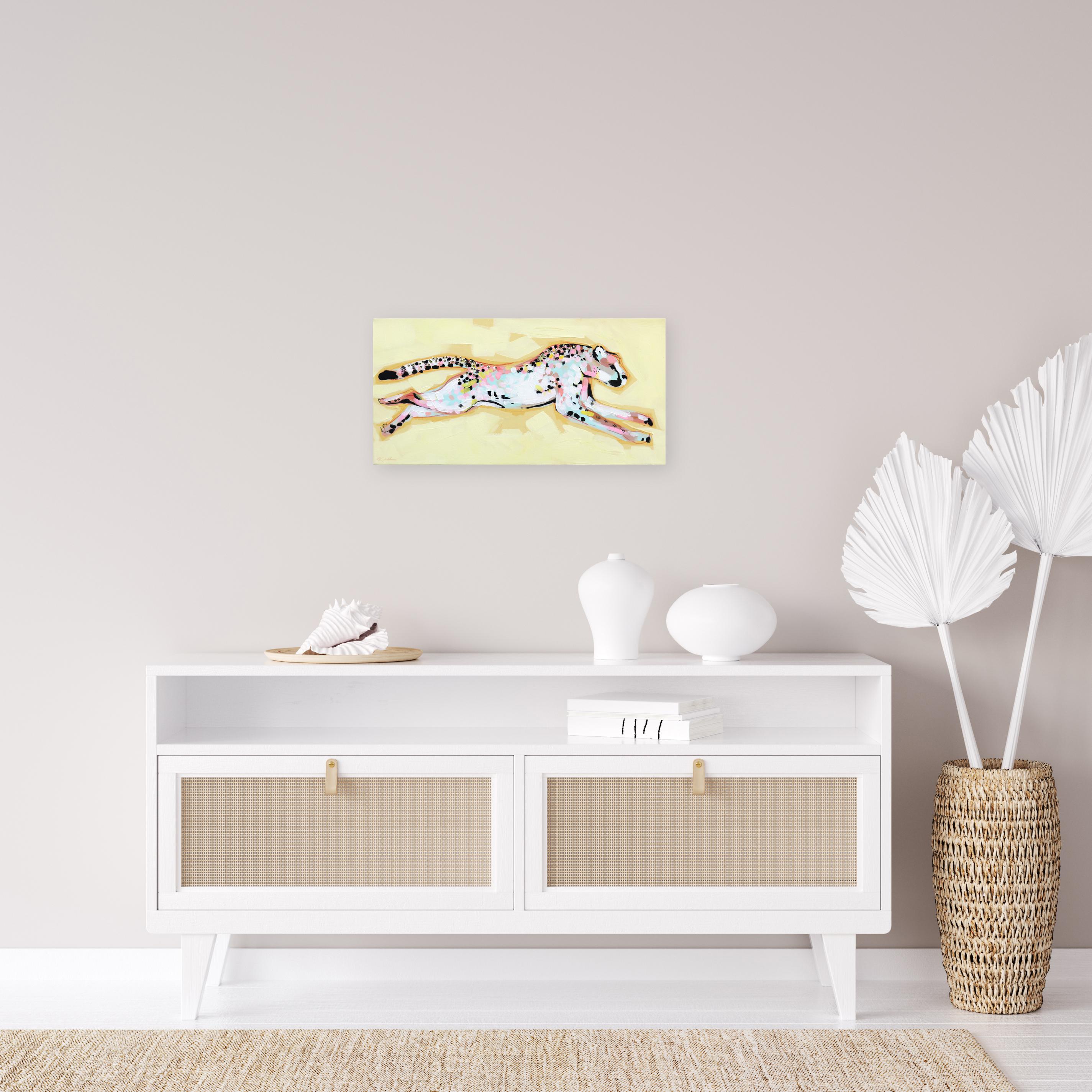 Peinture animalière texturée gracieuse représentant une guépard abstraite - Painting de Kellie Newsome