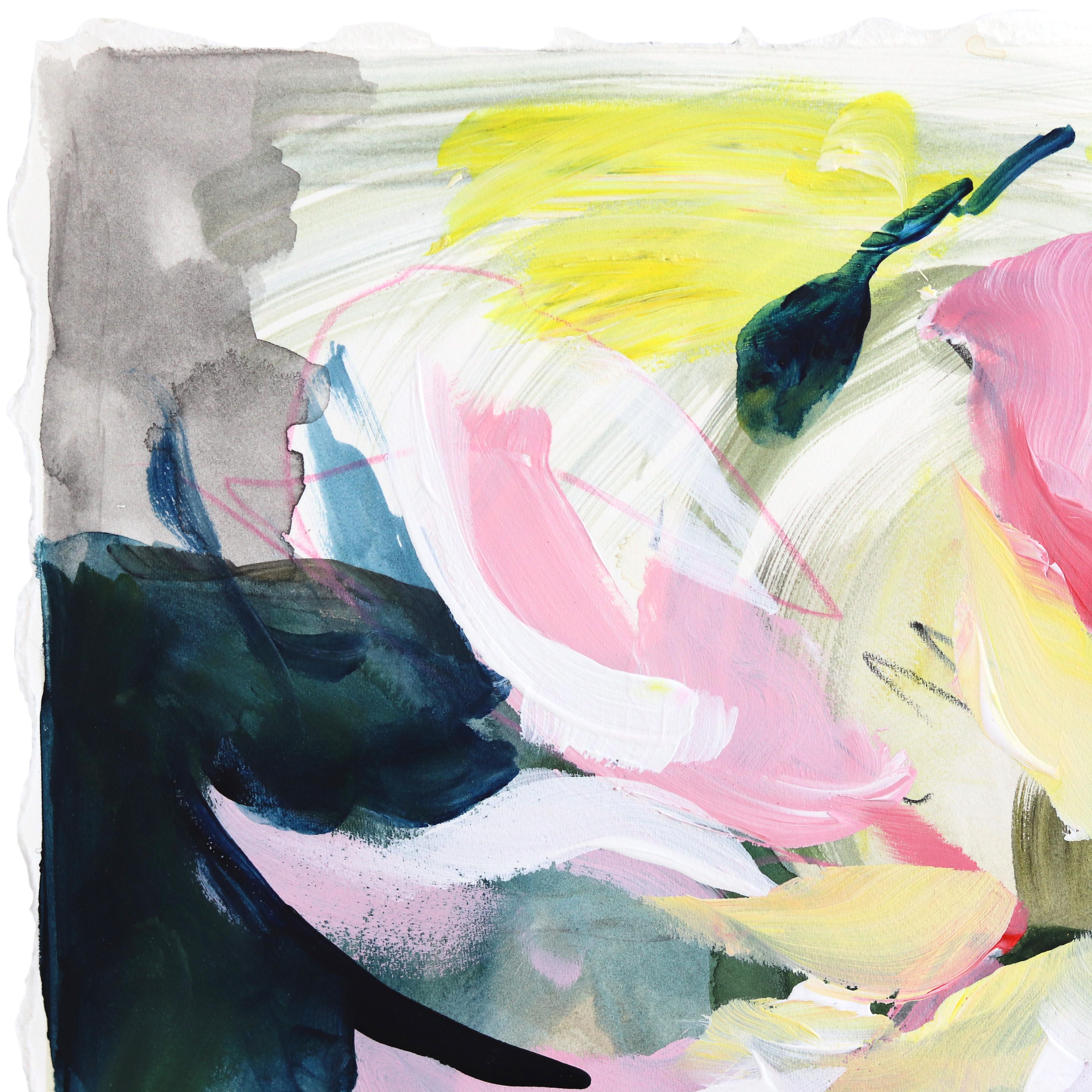 Raccolta di primavera in giardino - Pittura floreale colorata ed espressiva su carta - Abstract Painting Beige di Kellie Newsome
