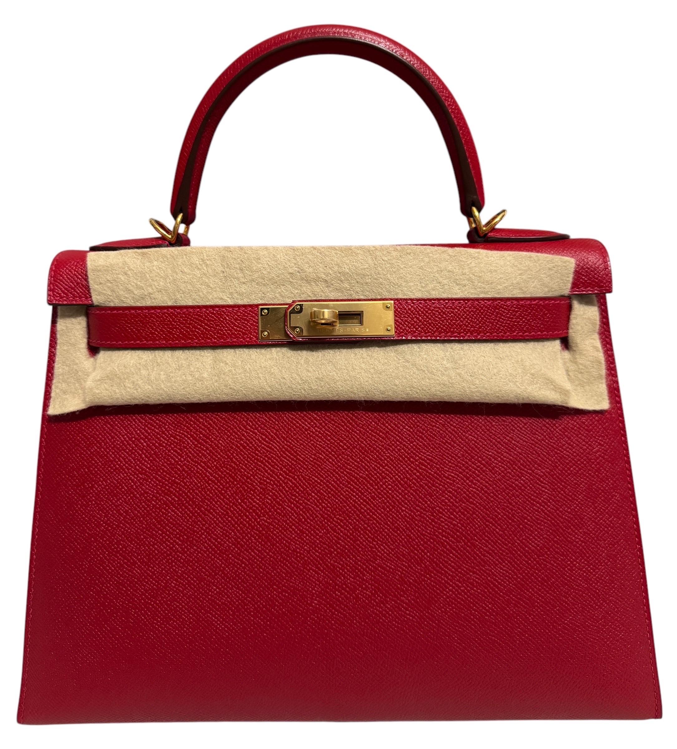 Kelly 28 rouge casaque gold hardware For Sale 1