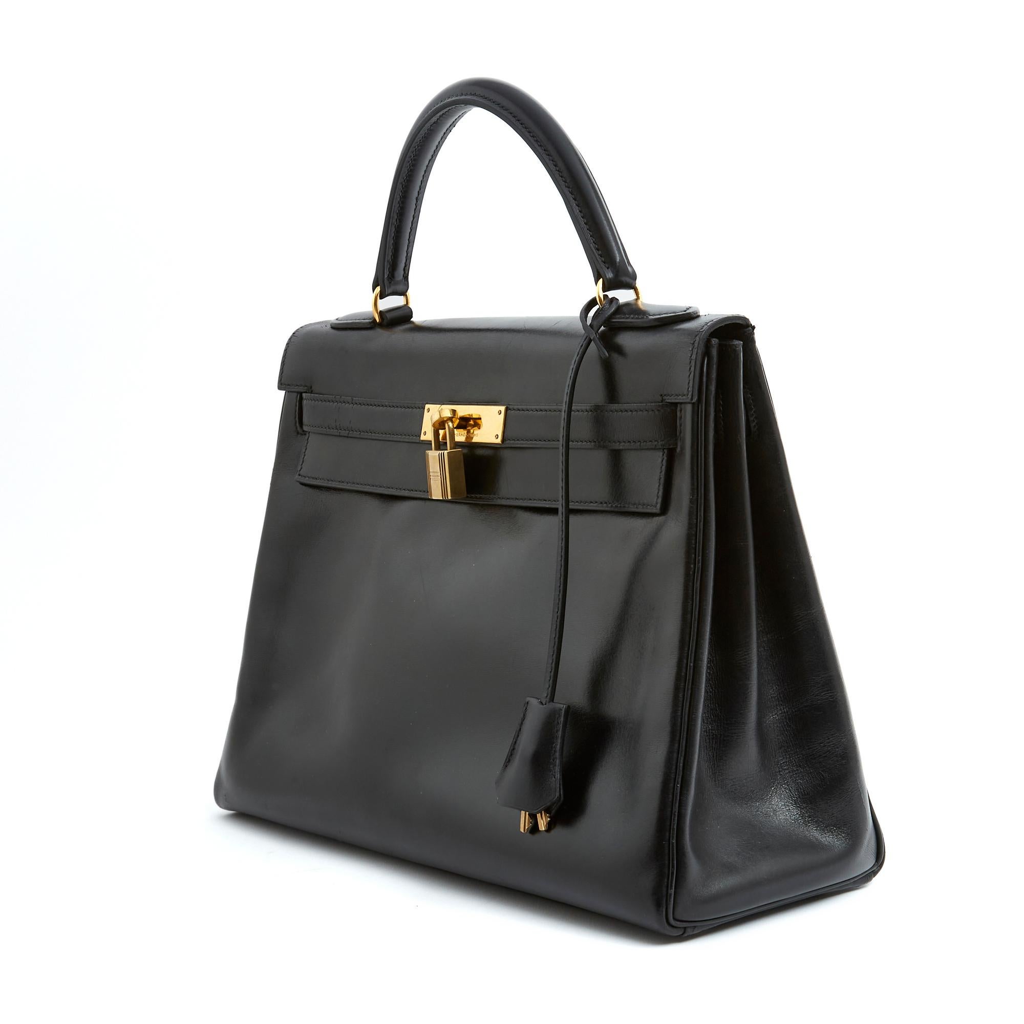 Hermès Kelly bag, format 32, in smooth black 