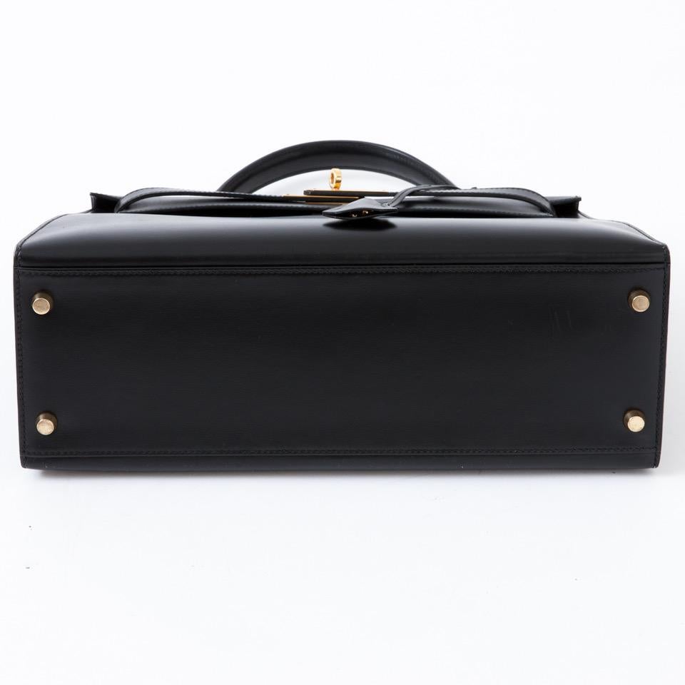 Kelly Bag 32 Black Box leather Bag  In Excellent Condition In Paris, IDF
