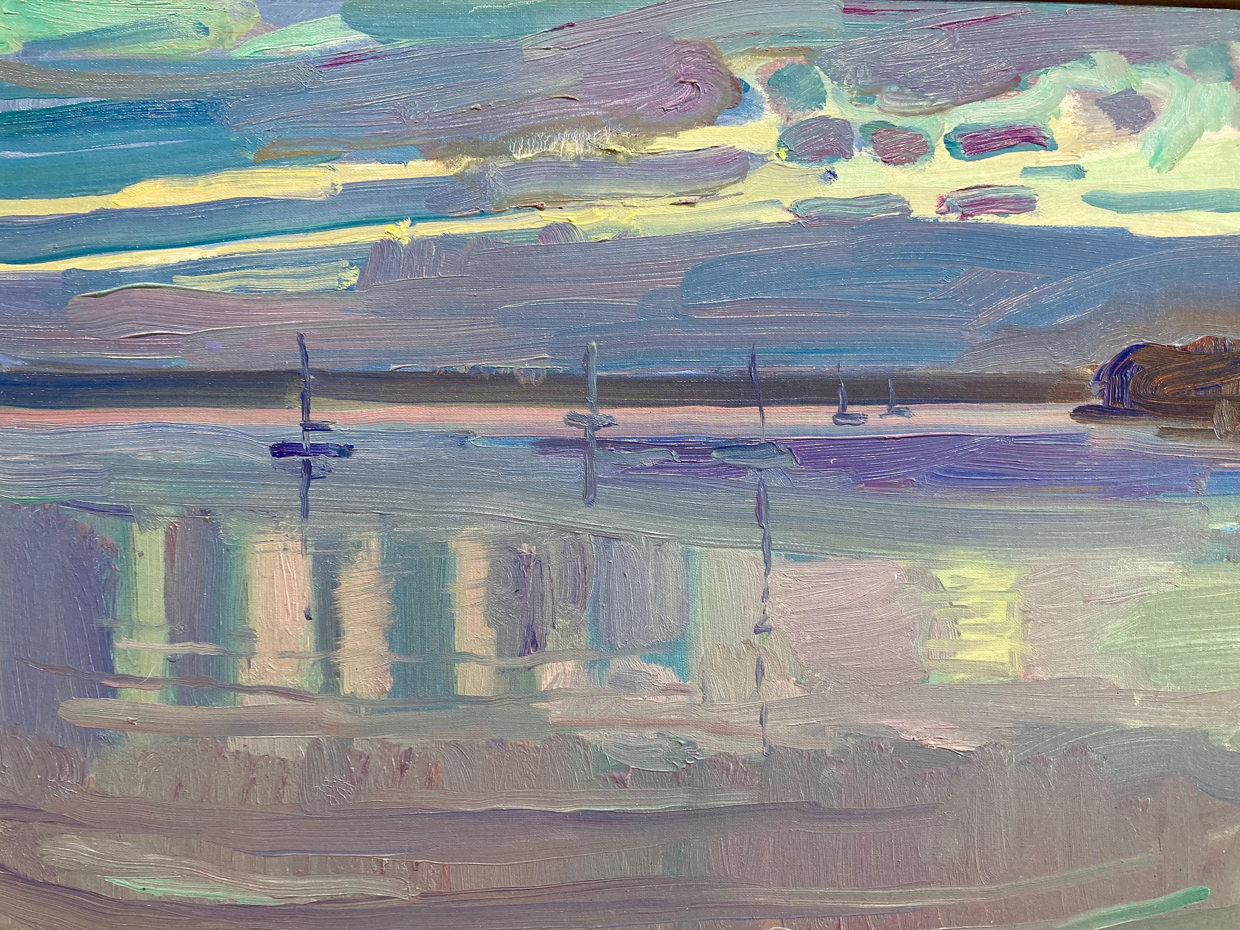 „Cloudy Evening, Dering Harbor“, impressionistische Nachtaufnahme des nordöstlichen Hafens (Amerikanischer Impressionismus), Painting, von Kelly Carmody