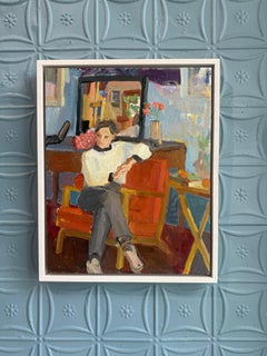 "Silla Naranja" pintura figurativa de mujer sentada en un interior de vivos colores