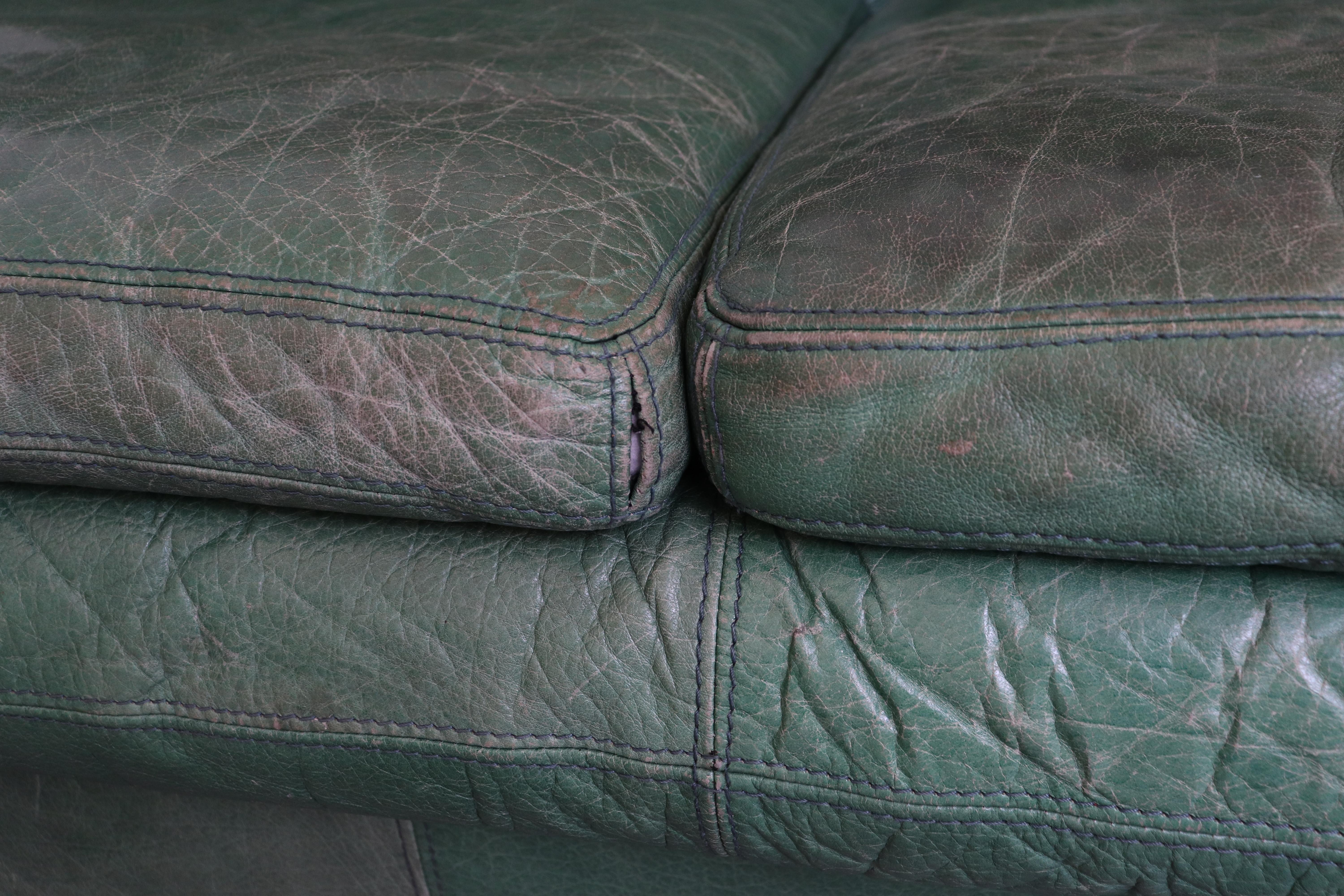 Kelly Green Leather Love Seat Sofa 1