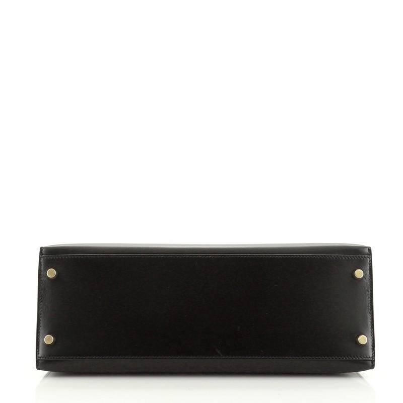 Women's or Men's Kelly Handbag Noir Box Calf with Gold Hardware 32