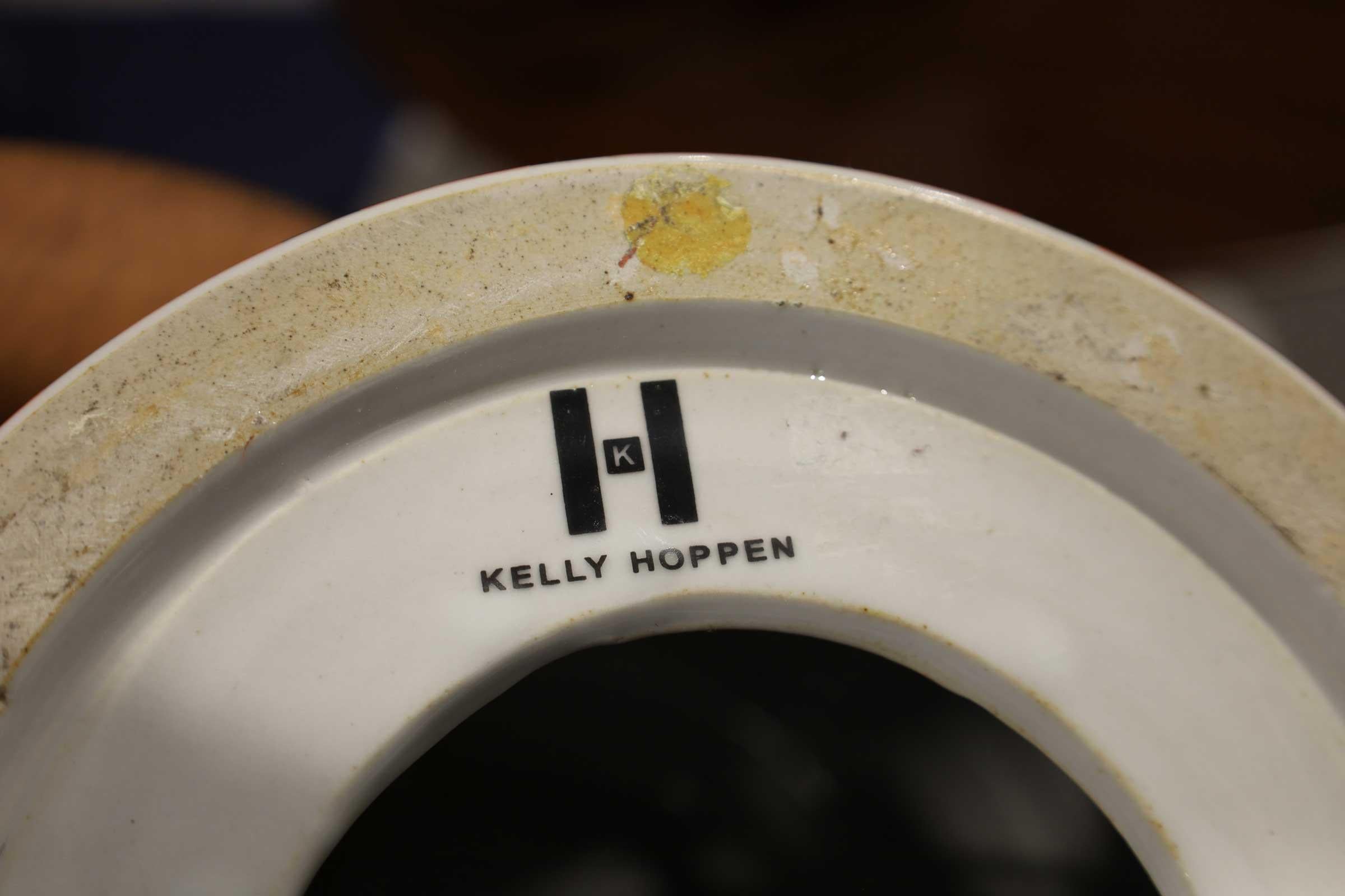 Kelly Hoppen Porcelain Tea Jar Lamps in Orange, Gold and Brown Geometric Pattern For Sale 2