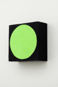 "Sei qui: Pannello in acrilico e filo con texture "Ecto