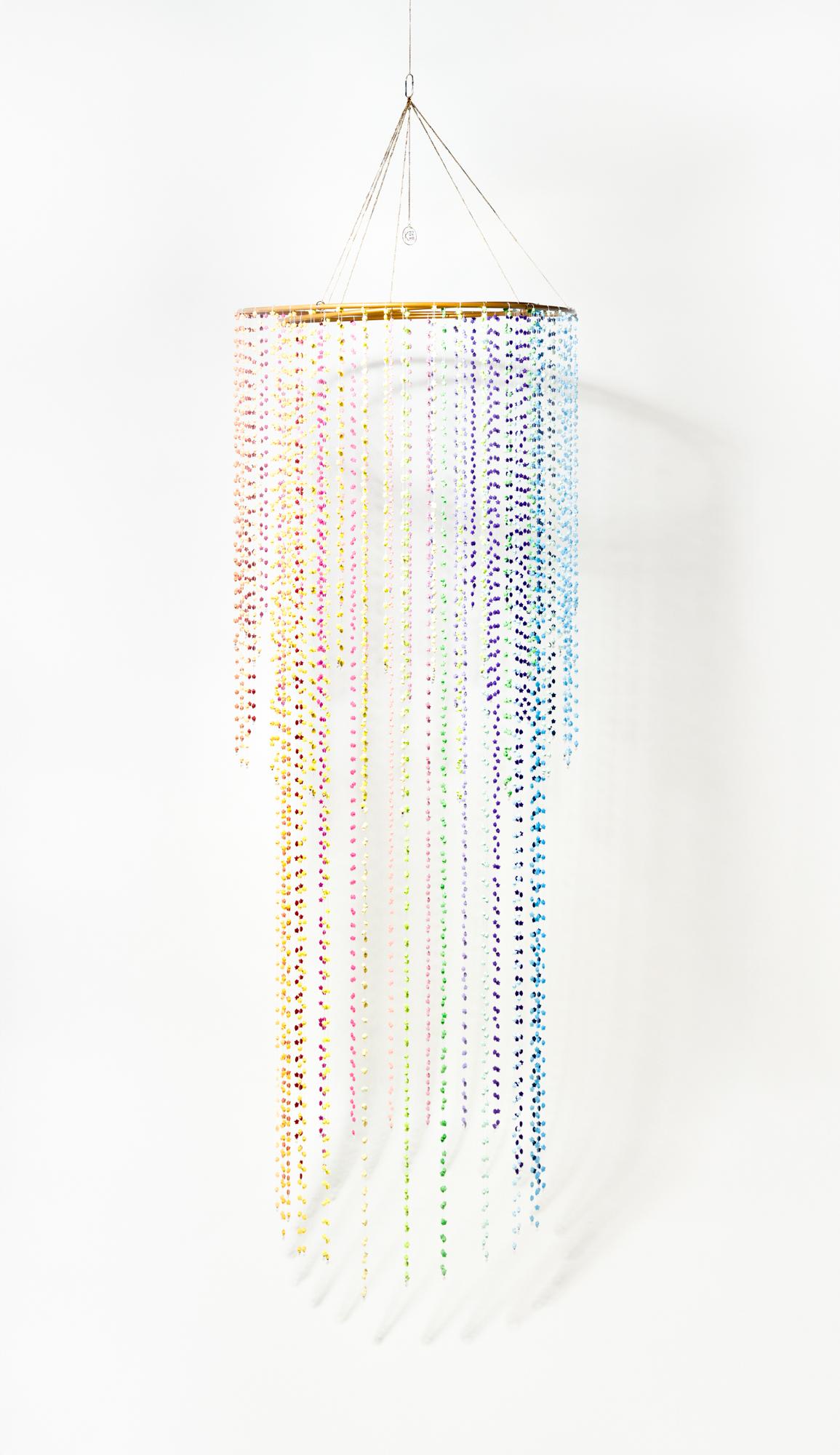 "Love for Ten Thousand Years "Étoile en papier origami plié à la main en pendentif Sculpture - Mixed Media Art de Kelly Kozma