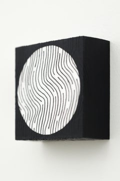 "You Are Here Blanco" Patrón de rayas con cuerda y acrílico