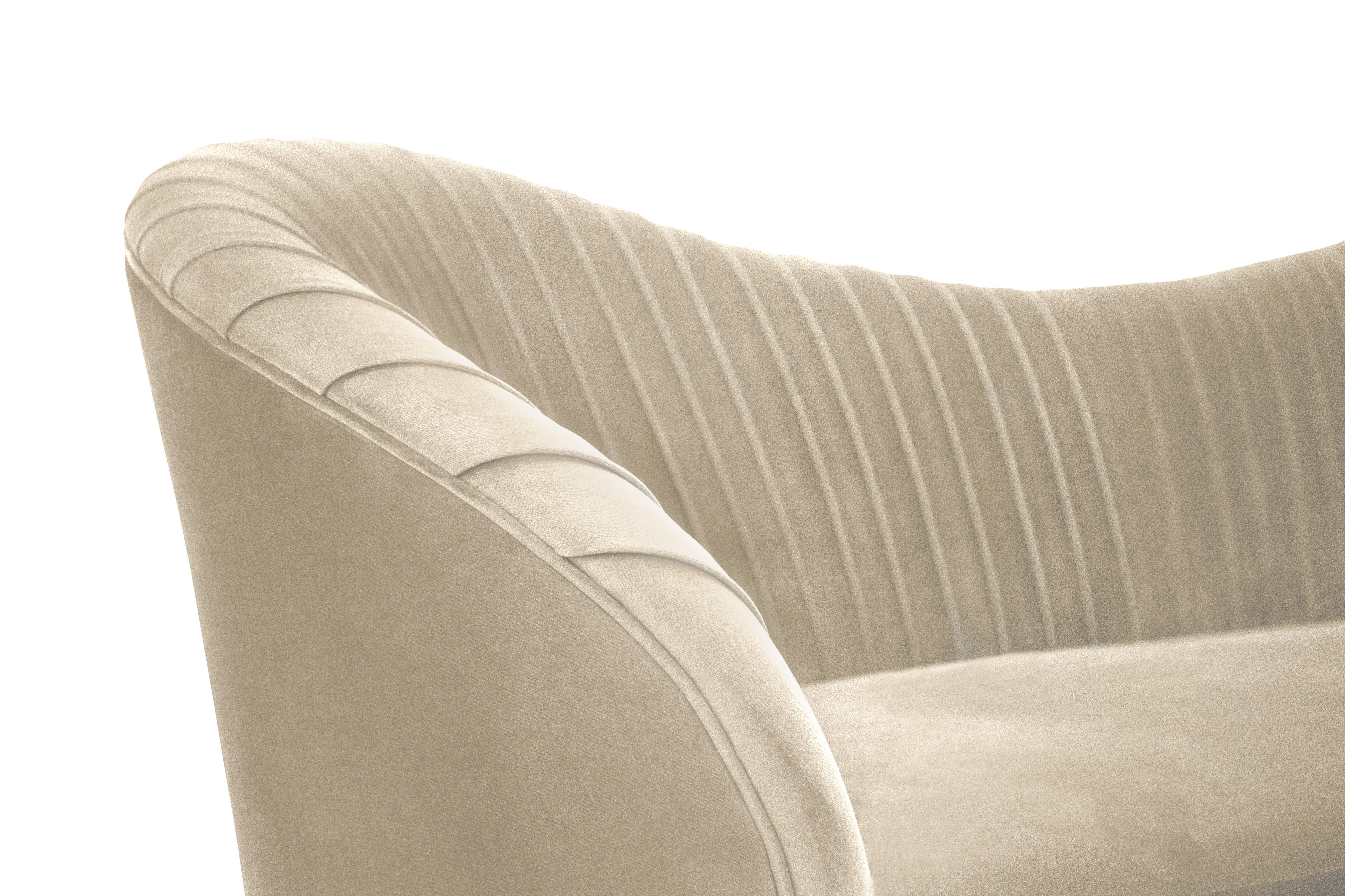 Divano con base in metallo Kelly in vendita 1