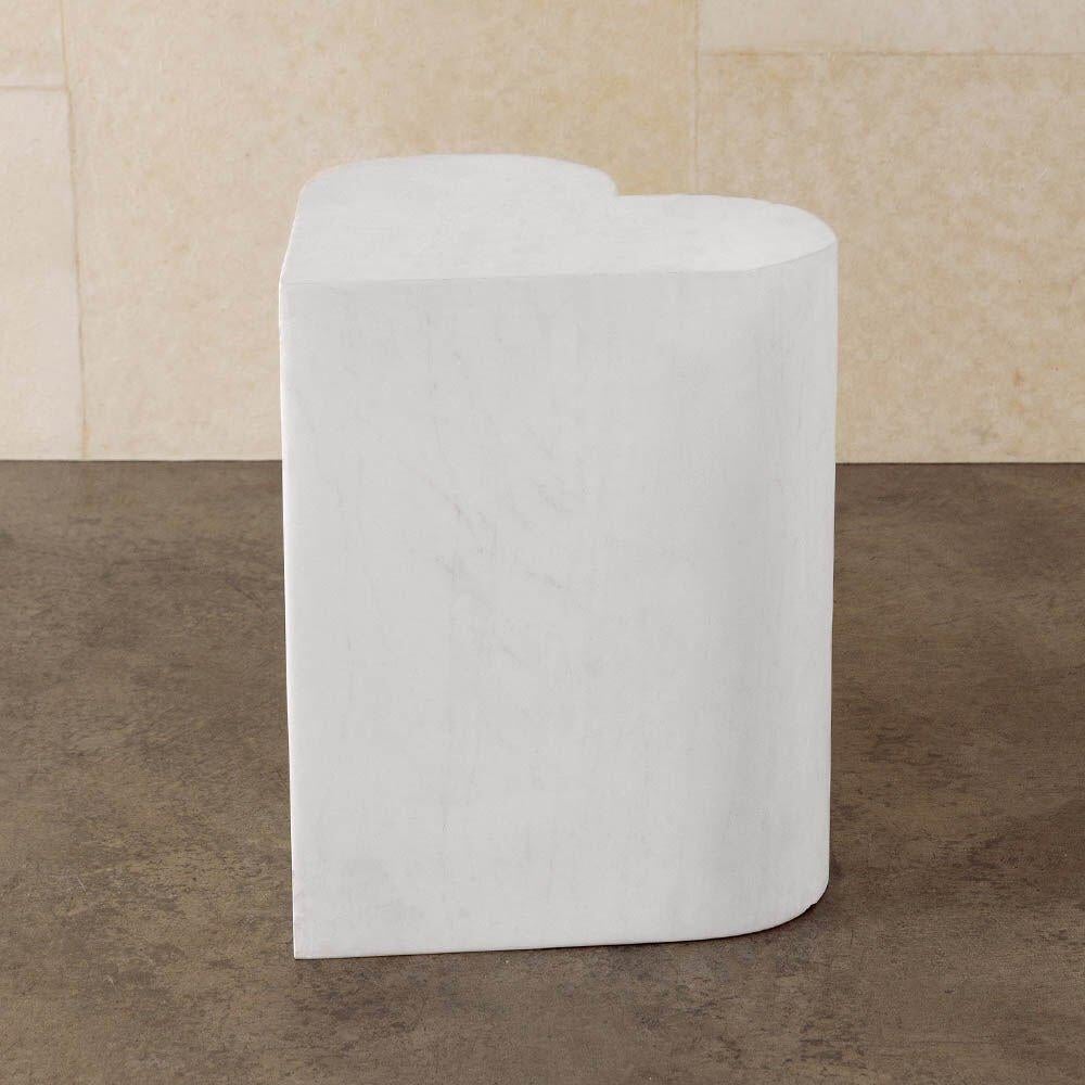 Kelly Wearstler Amorata Marble Heart Stool or Side Table In Excellent Condition In West Hollywood, CA
