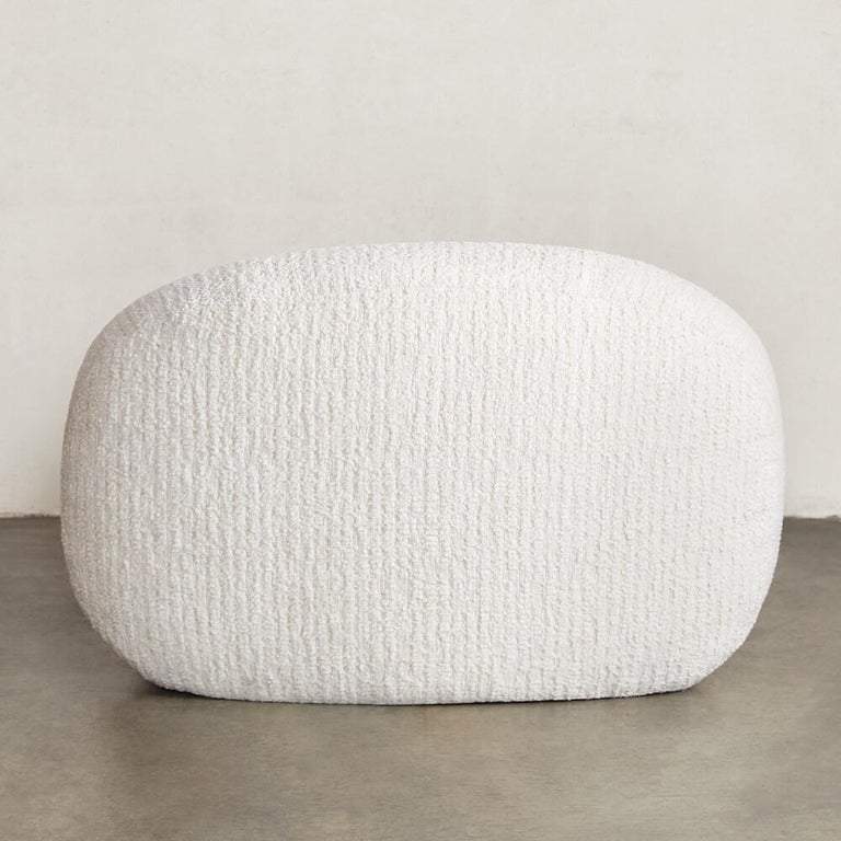 Kelly Wearstler Morro Lounge Chair in White Bouclé In New Condition For Sale In West Hollywood, CA