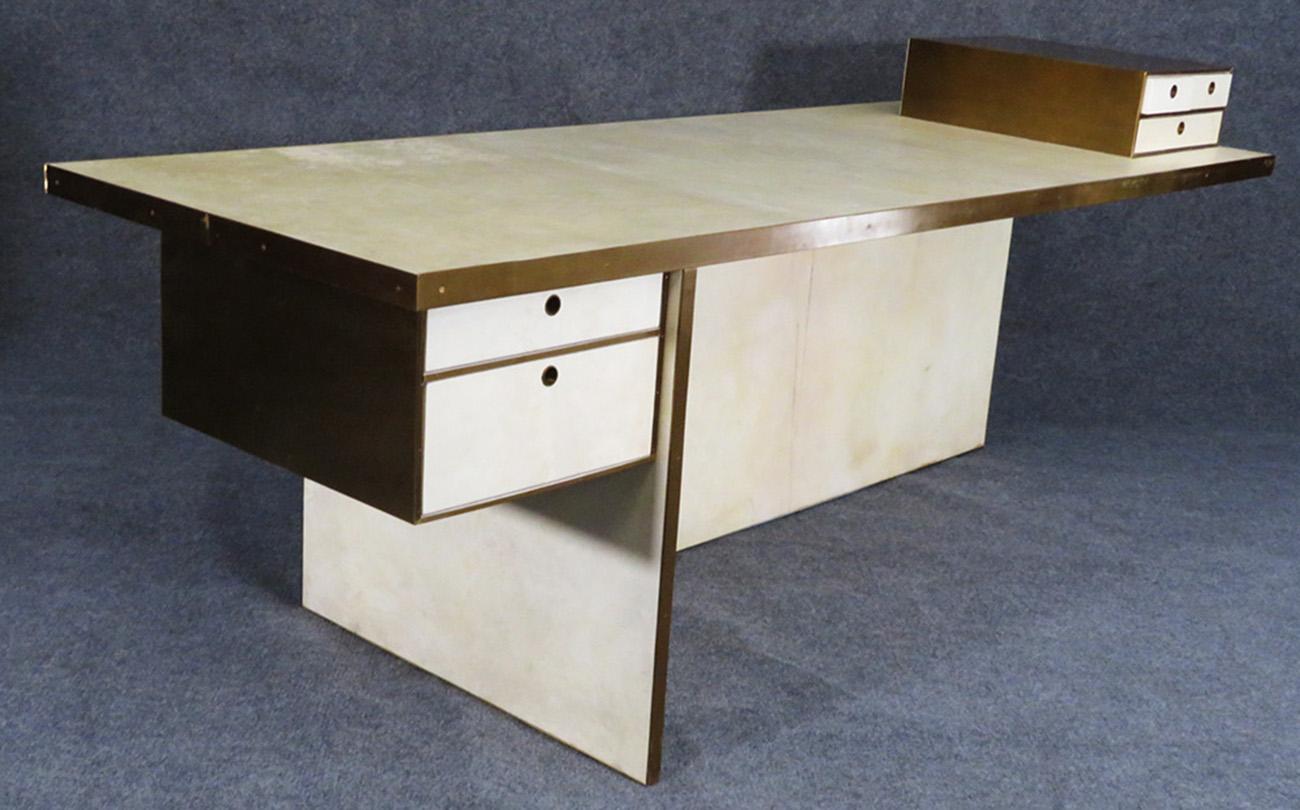 Kelly Wearstler Parchment and Brass Trimmed Mid-Century Modern Dillon Desk 1