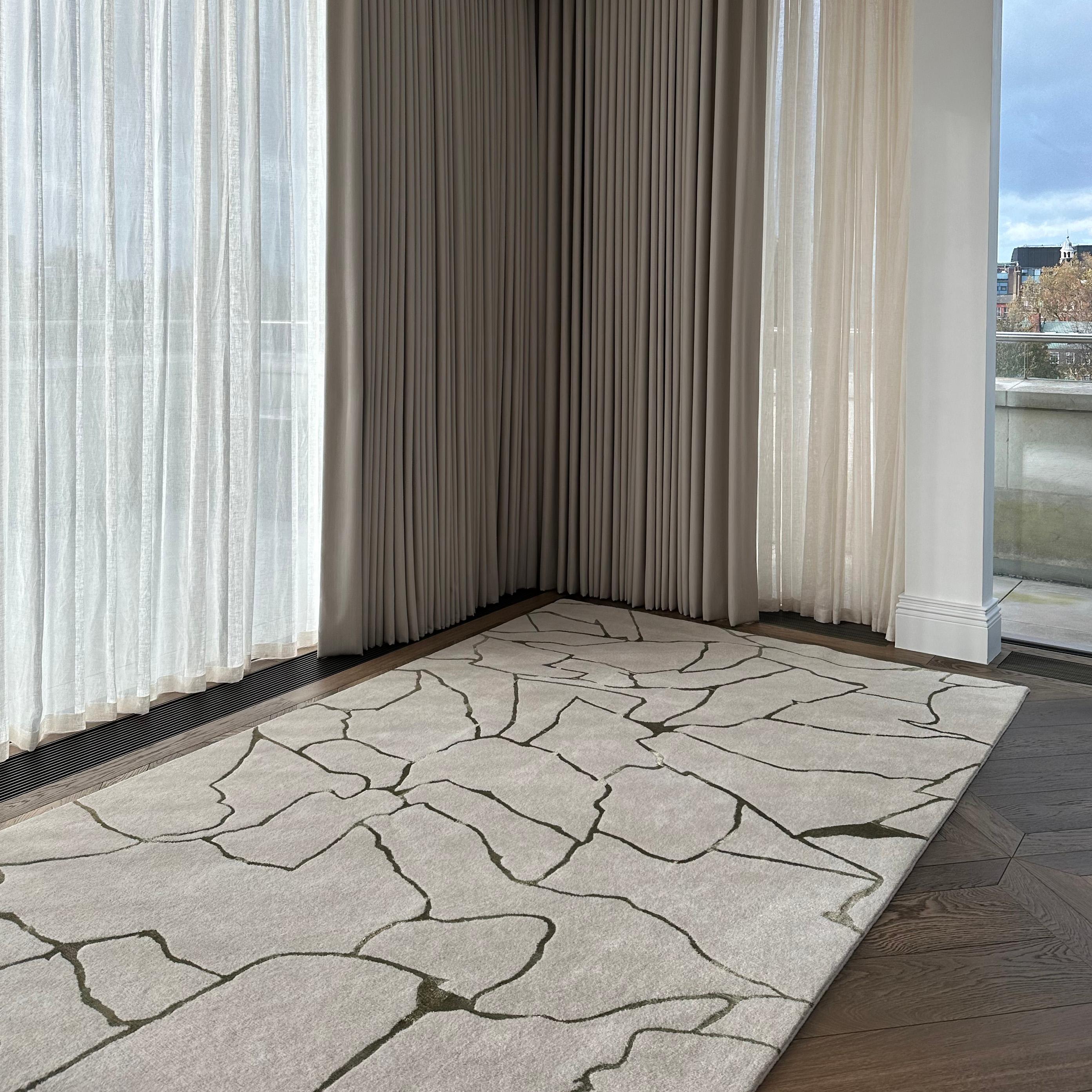 Organic Modern Kelly Wearstler x Rug Company 'Tracery'  Large Wool and Silk Abstract Rug 