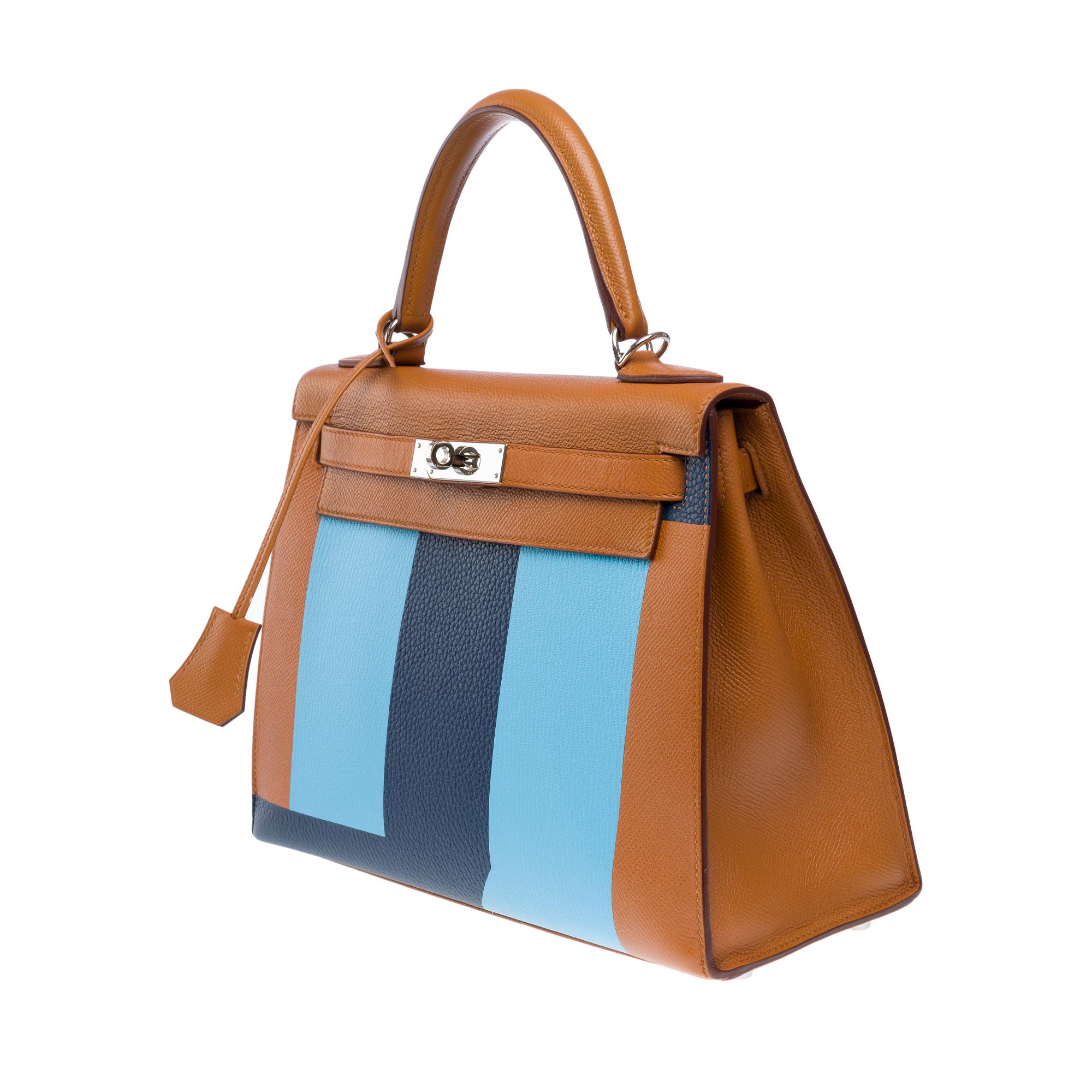 KellyGraphie Hermès Kelly 28 handbag strap in Gold and blue leather, PHW In Excellent Condition In Paris, IDF