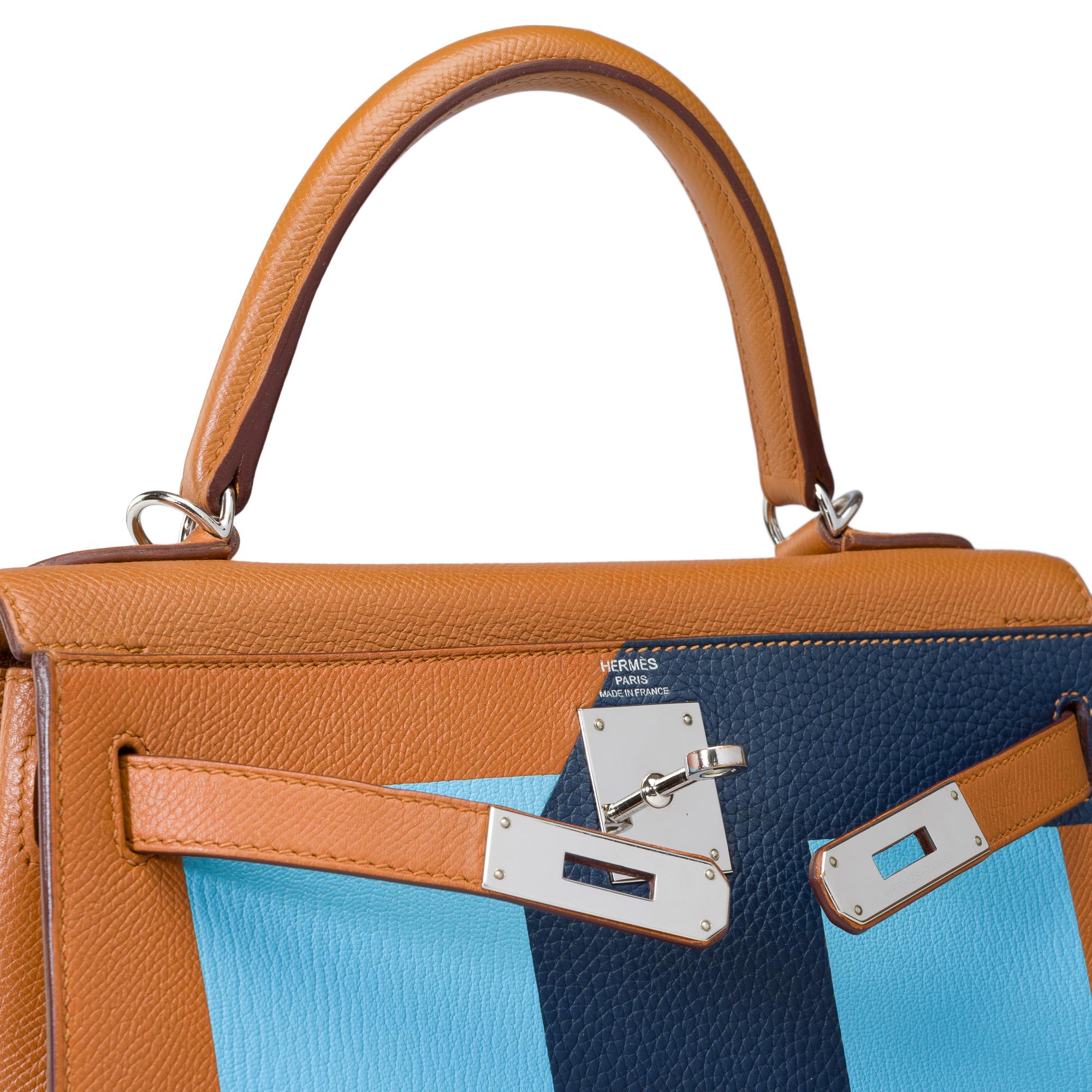KellyGraphie Hermès Kelly 28 handbag strap in Gold and blue leather, PHW 1