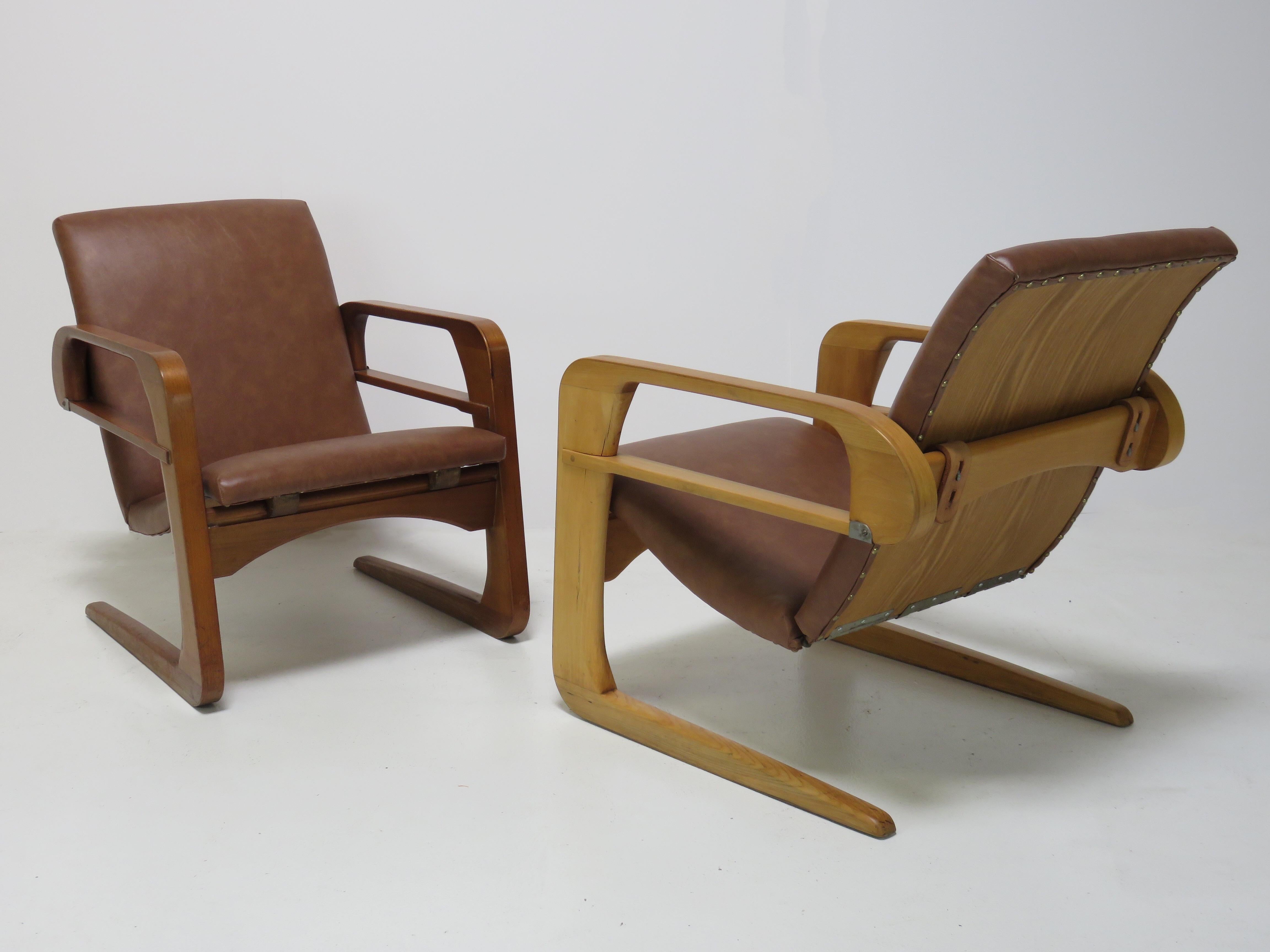 Streamlined Moderne KEM Weber Airline Chairs For Sale